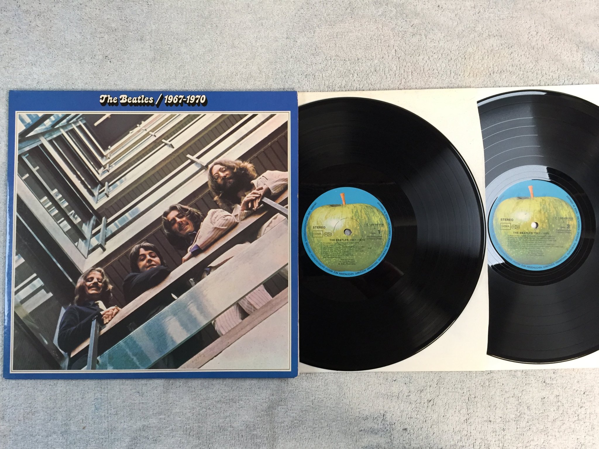 Omslagsbild för skivan THE BEATLES 1967-1970 2xLP Ger APPLE 1C 188-05309