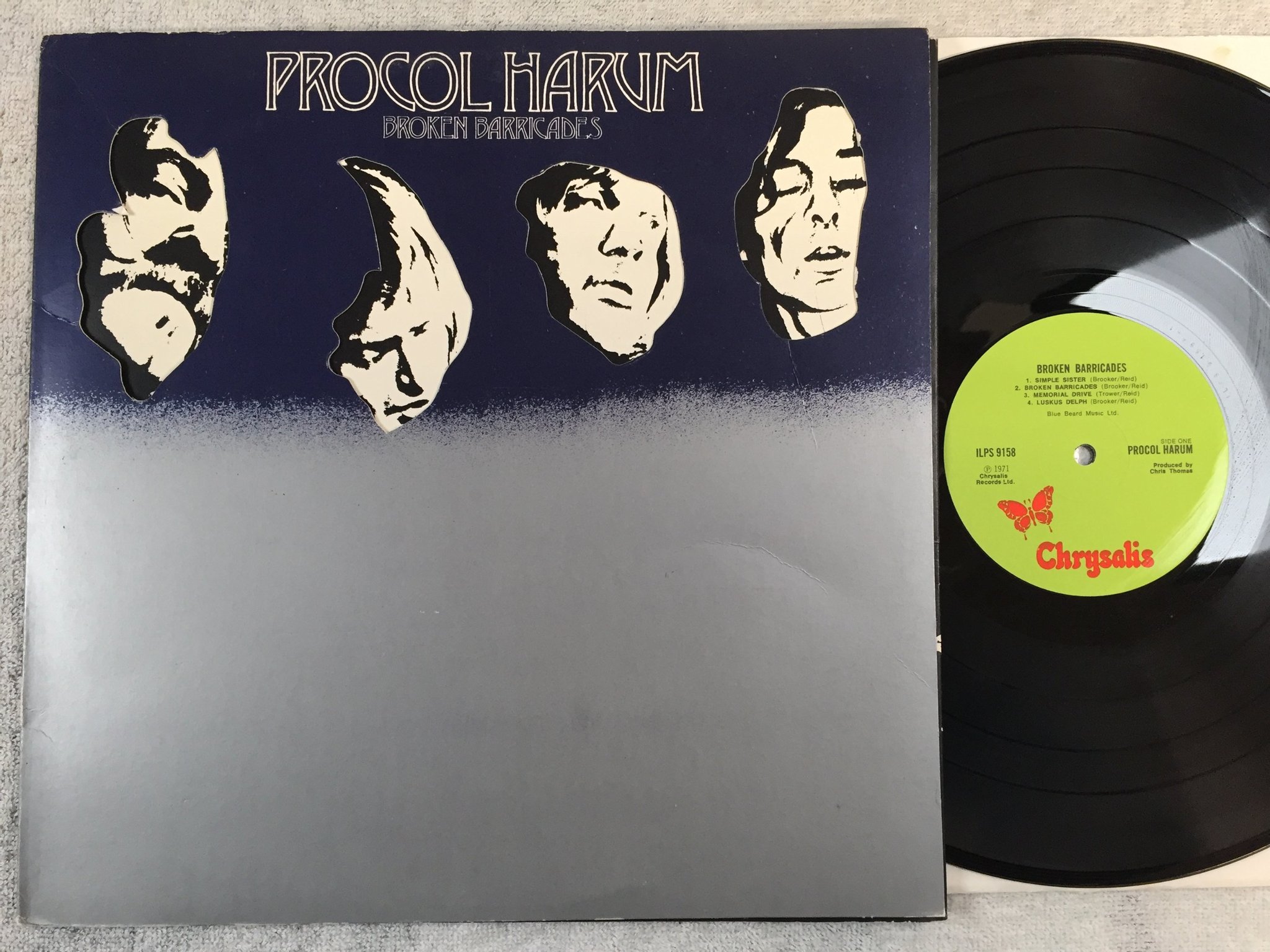 Omslagsbild för skivan PROCOL HARUM broken barricades LP UK Chrysalis ILPS 9158