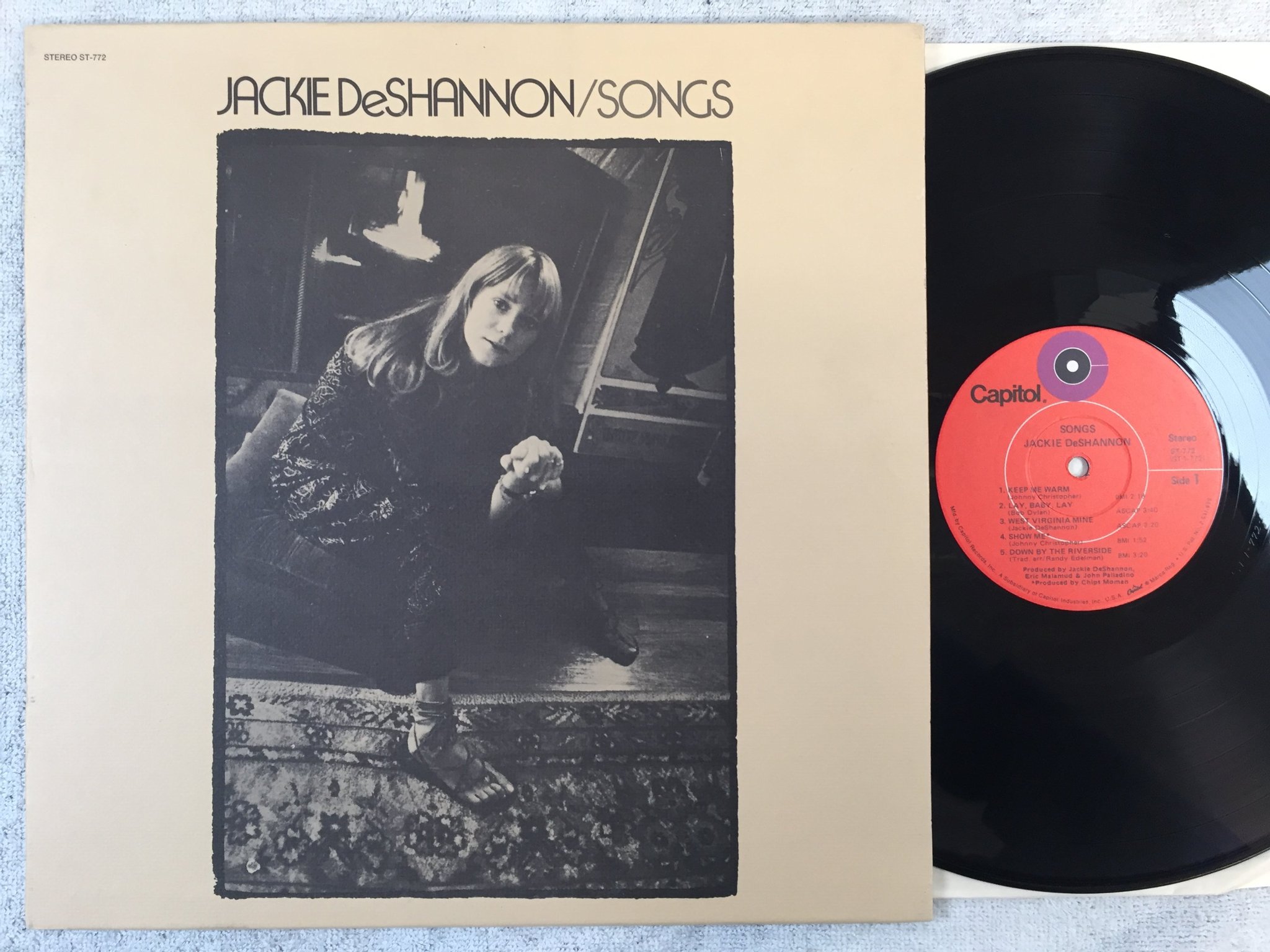 Omslagsbild för skivan JACKIE DeSHANNON songs LP US CAPITOL ST-772