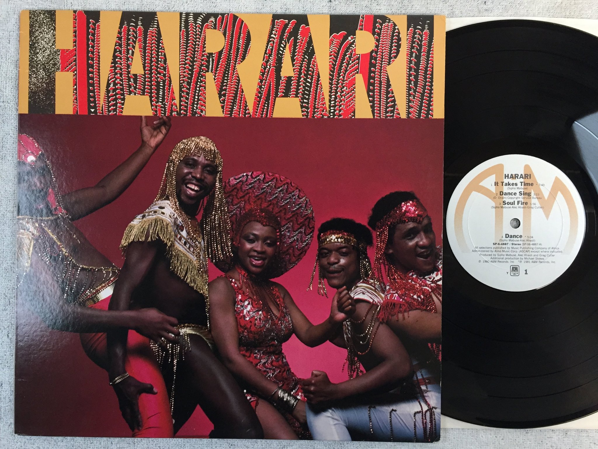 Omslagsbild för skivan HARARI s/t LP -82 US A&M SP-6-4887