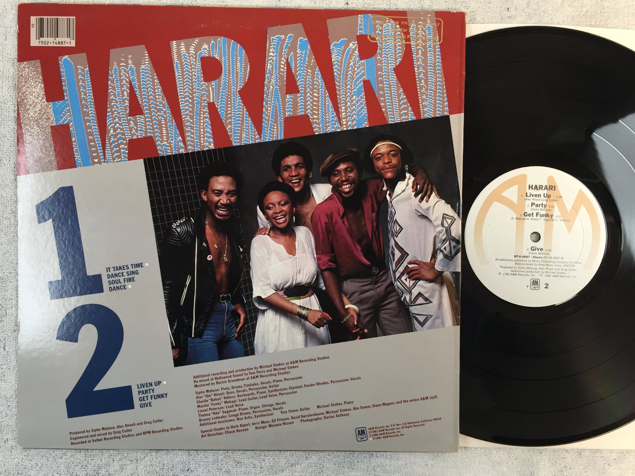 Omslagsbild för skivan HARARI s/t LP -82 US A&M SP-6-4887