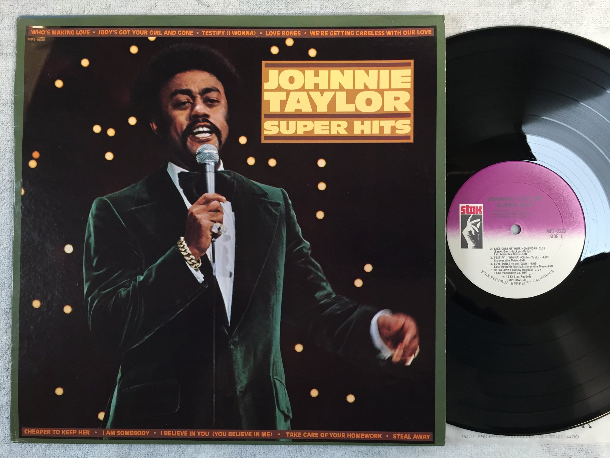 Omslagsbild för skivan JOHNNIE TAYLOR super hits LP -83 STAX MPS-8520