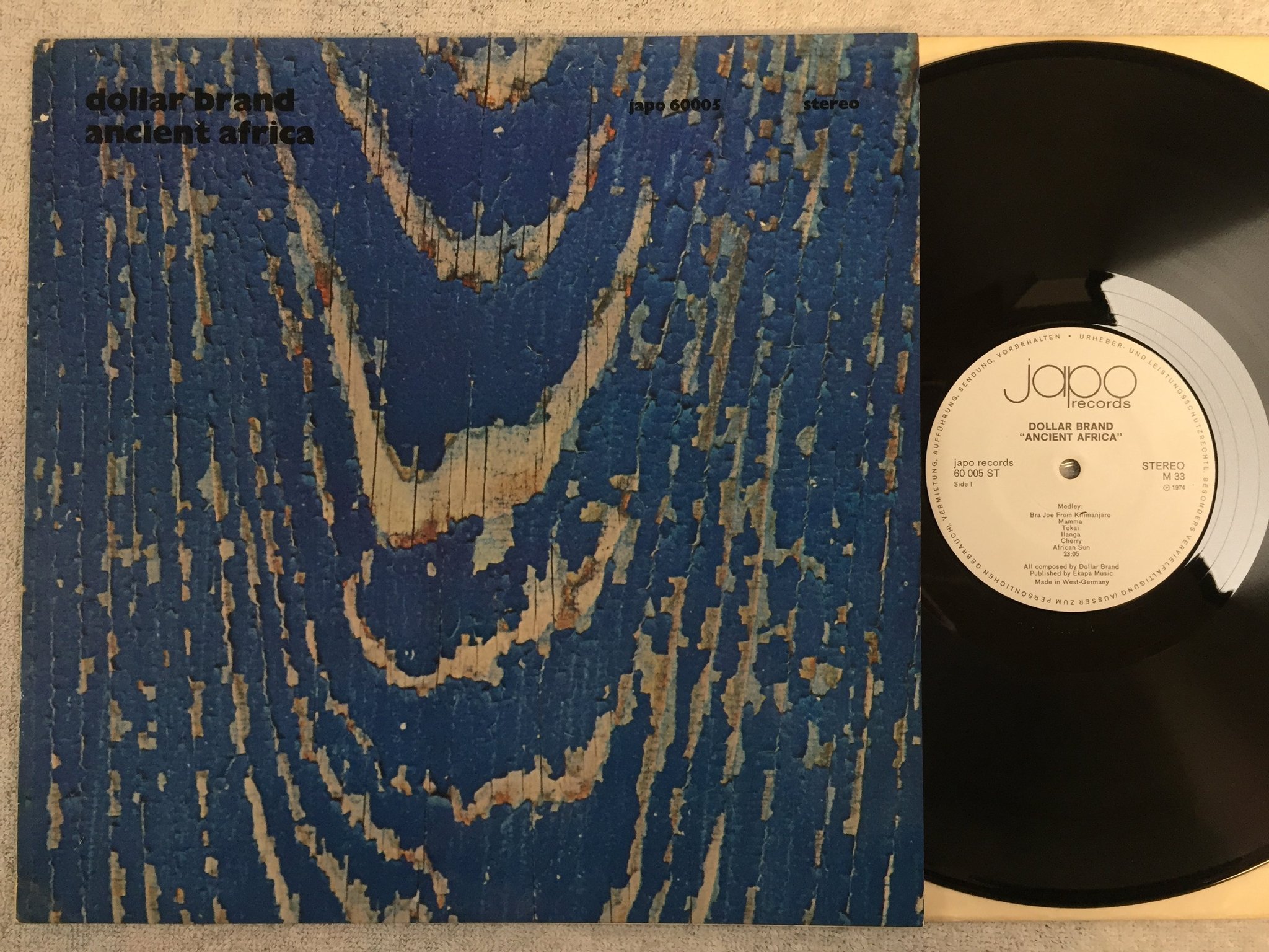 Omslagsbild för skivan DOLLAR BRAND ancient Africa LP -74 Ger JAPO 60 005ST