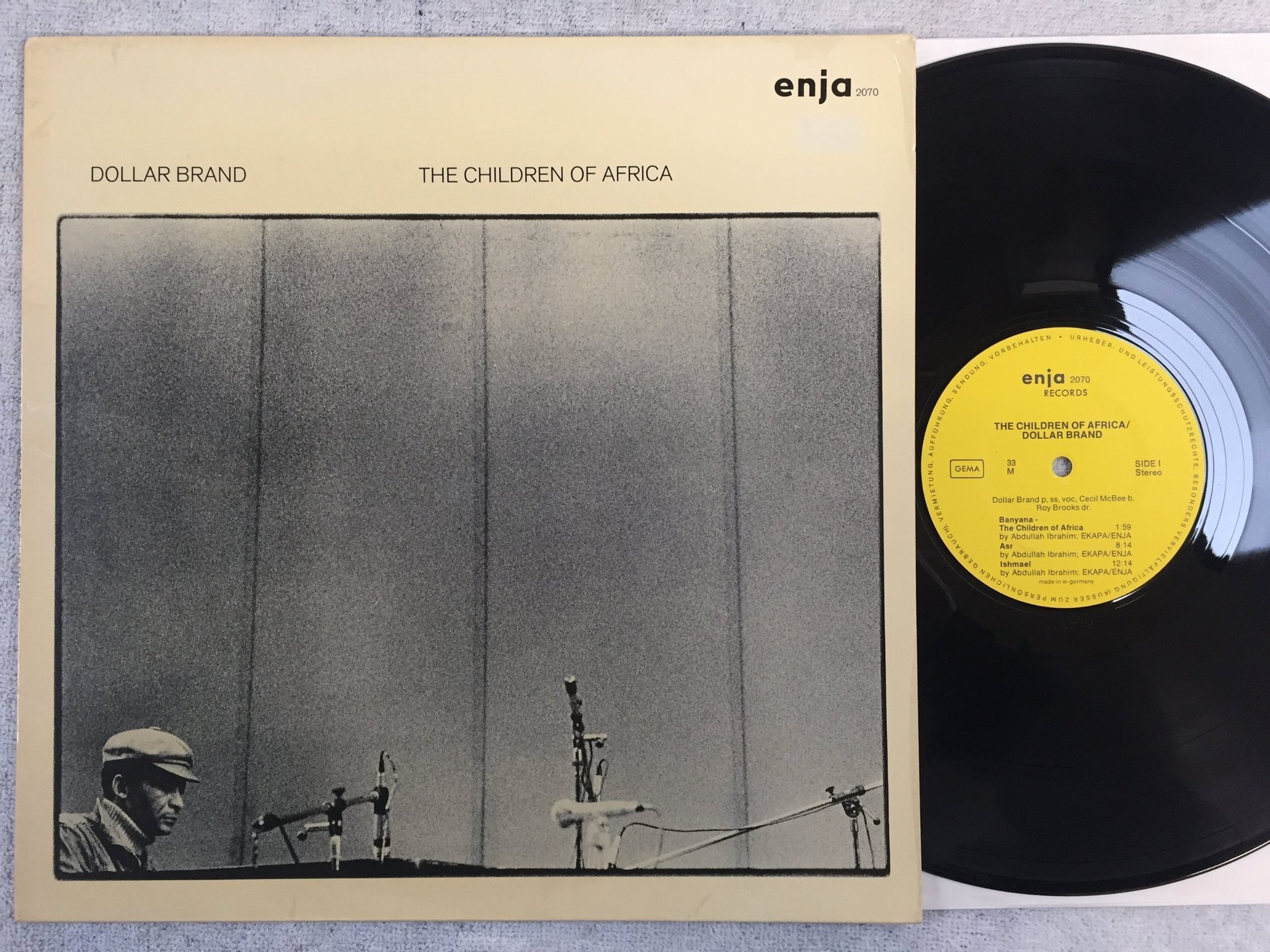 Omslagsbild för skivan DOLLAR BRAND the children of Africa LP Ger ENJA 2070