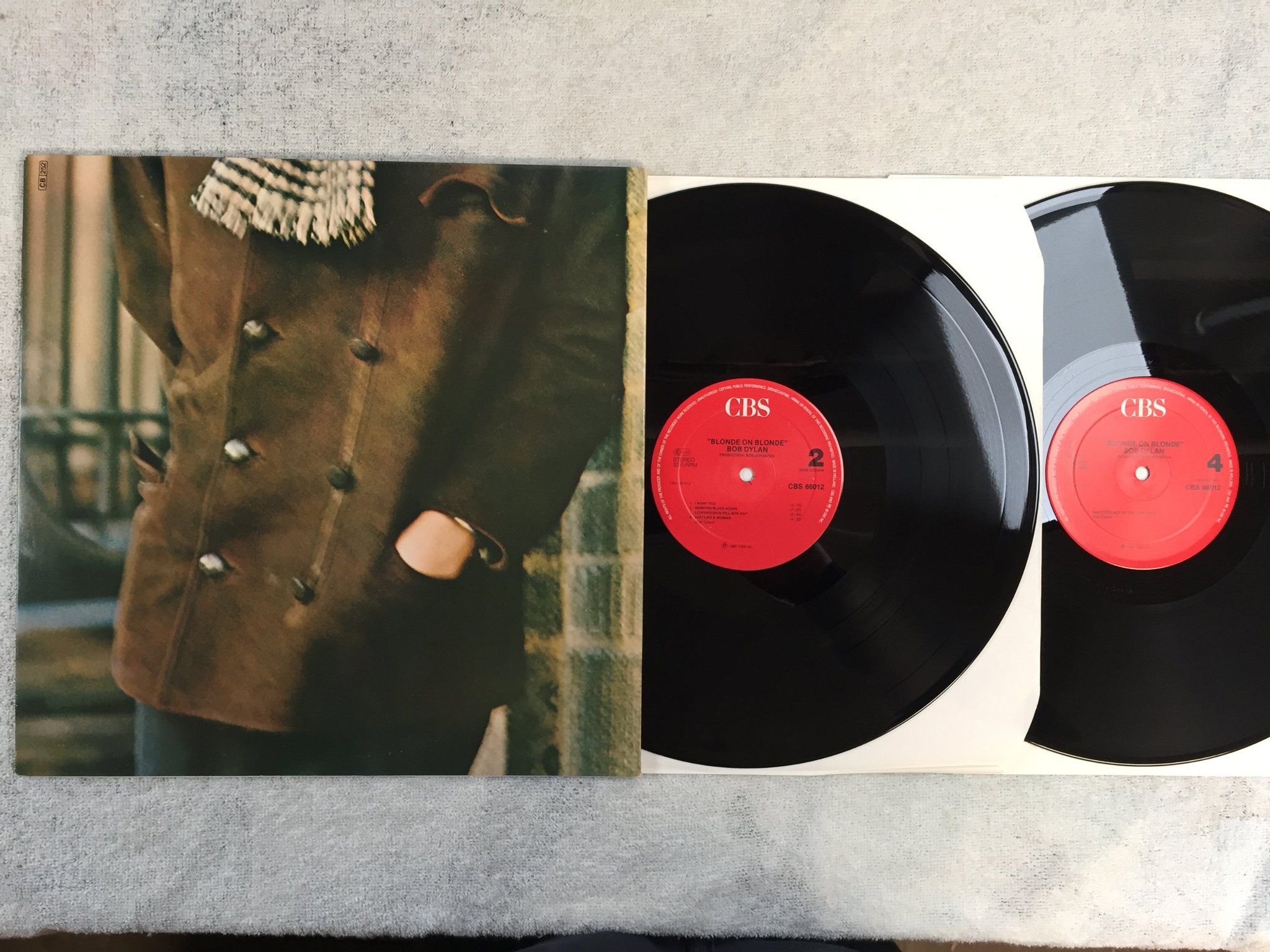 Omslagsbild för skivan BOB DYLAN - blonde on blonde 2xLP re HOL CBS 66012