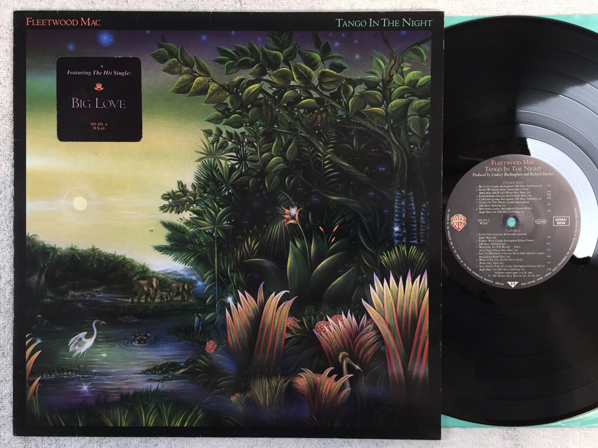 Omslagsbild för skivan FLEETWOOD MAC tango in the night LP -87 Ger WARNER 925471-1