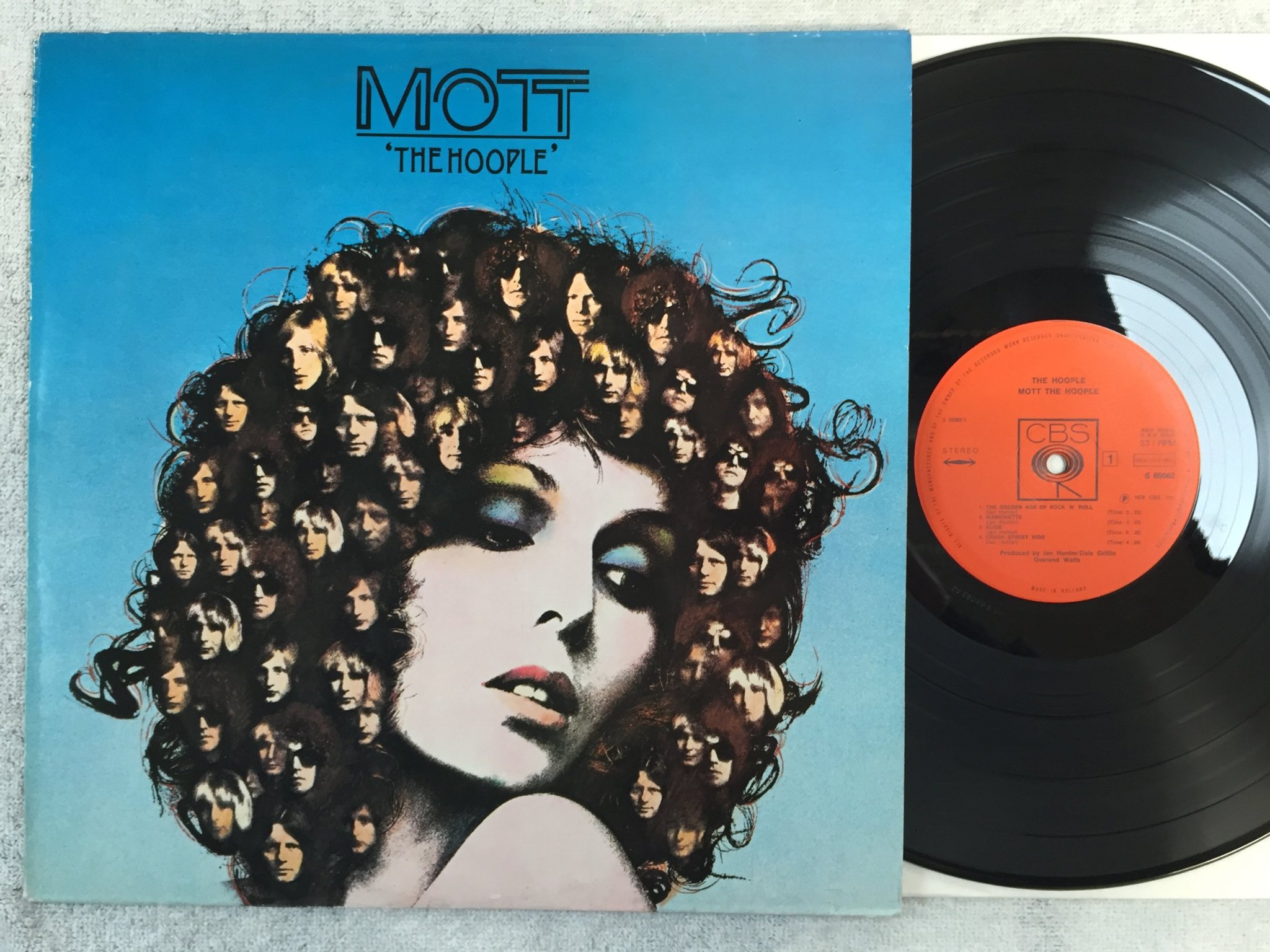 Omslagsbild för skivan MOTT THE HOOPLE the hoople LP -74 Hol CBS S 69062