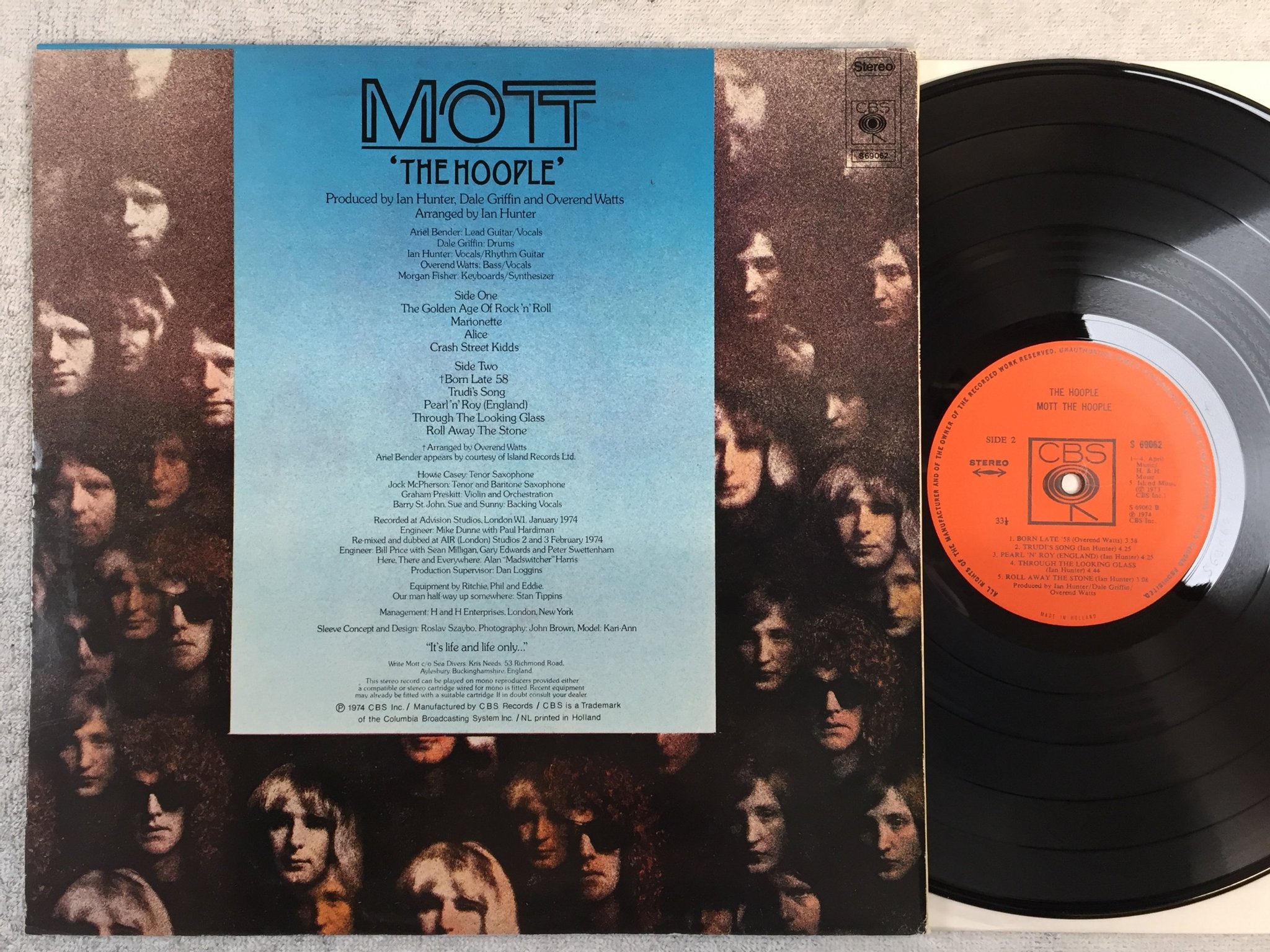 Omslagsbild för skivan MOTT THE HOOPLE the hoople LP -74 Hol CBS S 69062