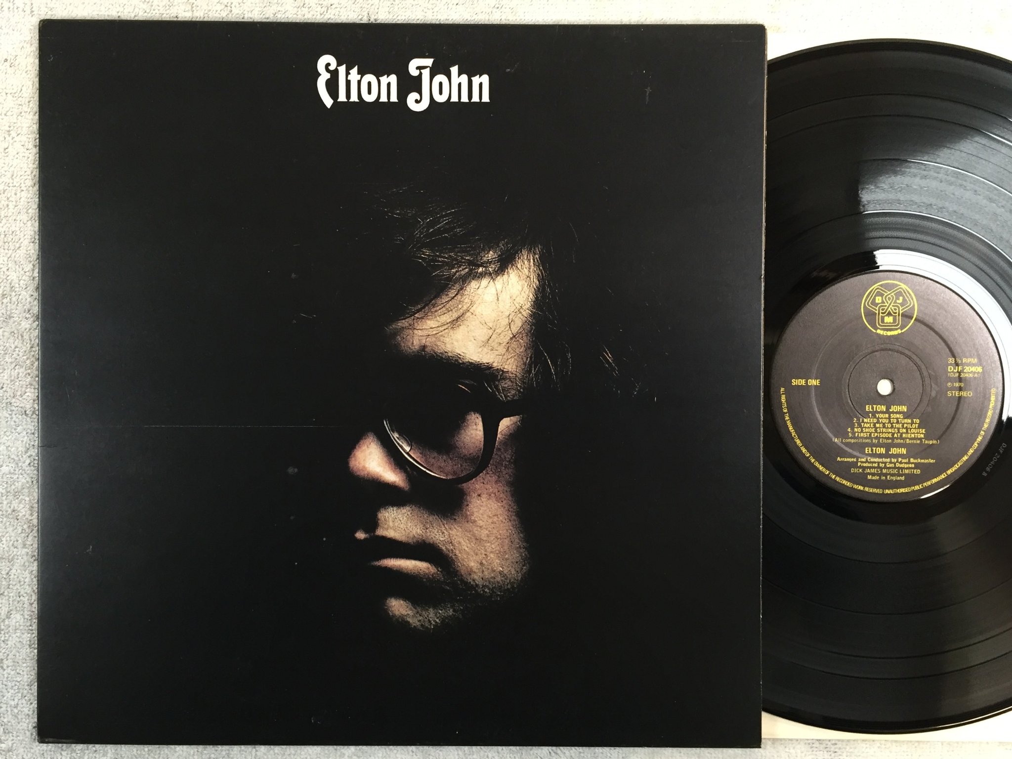 Omslagsbild för skivan ELTON JOHN s/t  LP -70 UK DJM DJF 20406