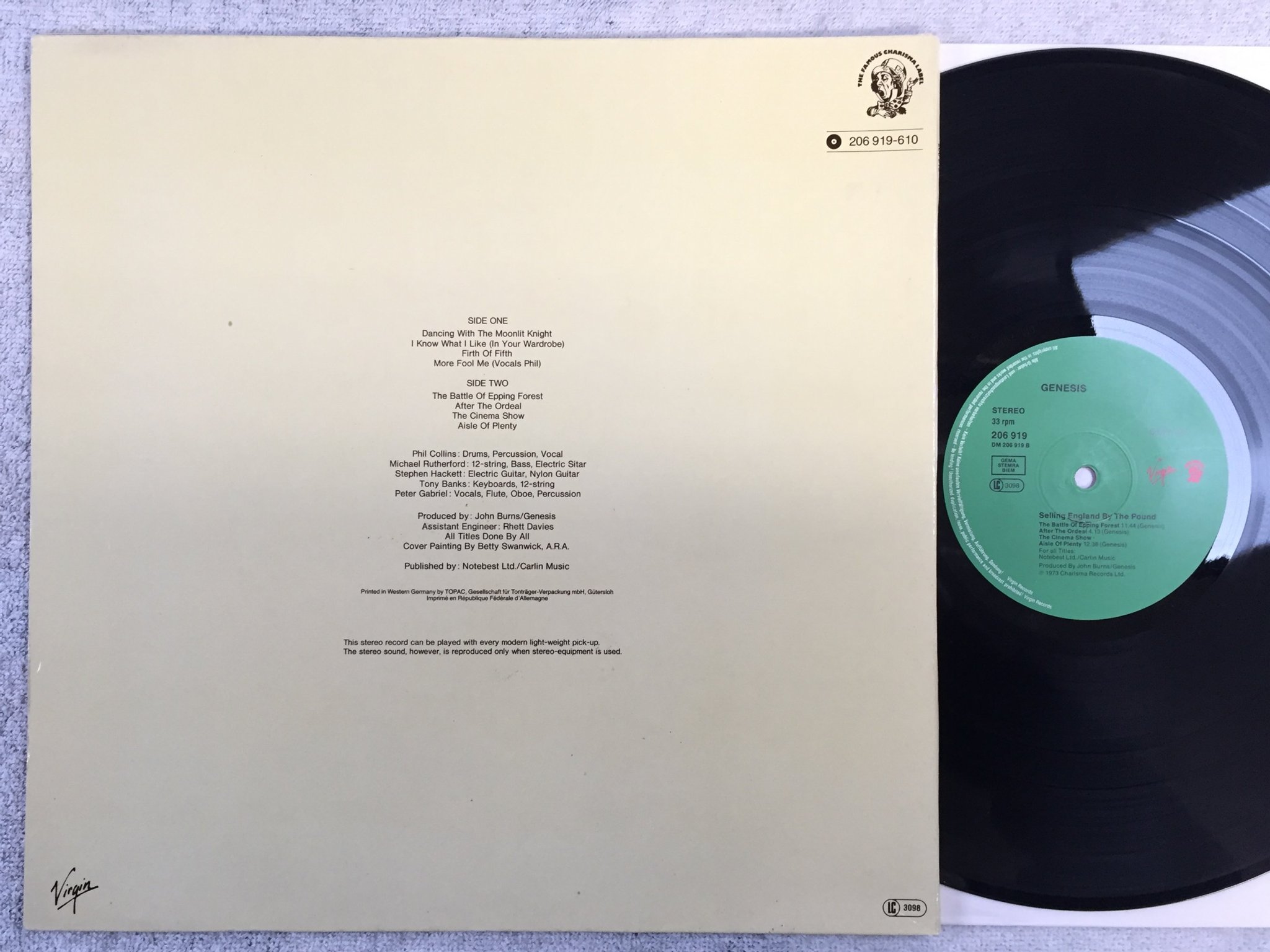 Omslagsbild för skivan GENESIS selling England by the pound LP re Hol VIRGIN 206 919