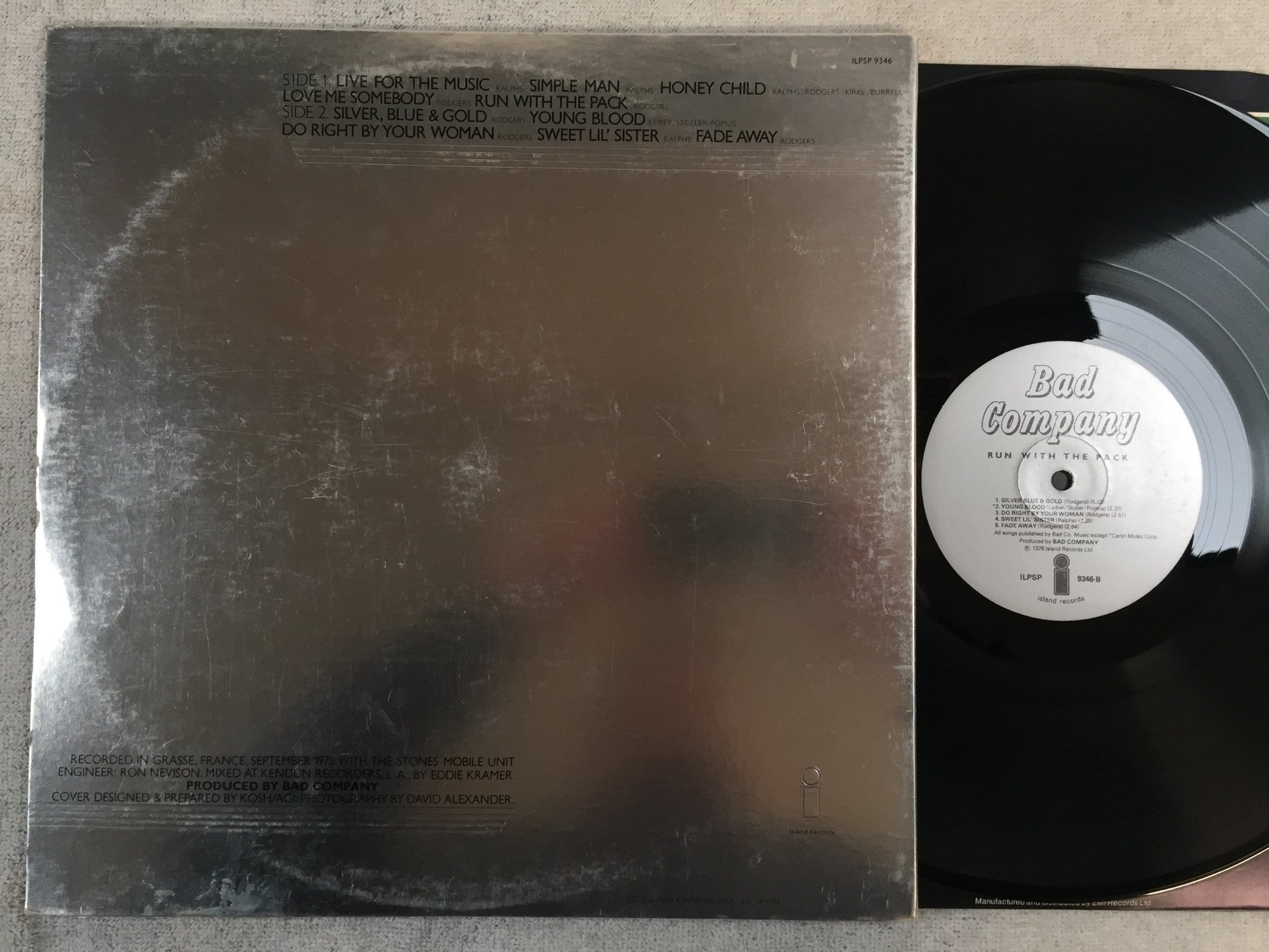 Omslagsbild för skivan BAD COMPANY run with the pack LP -76 UK ISLAND ILPSP 9346