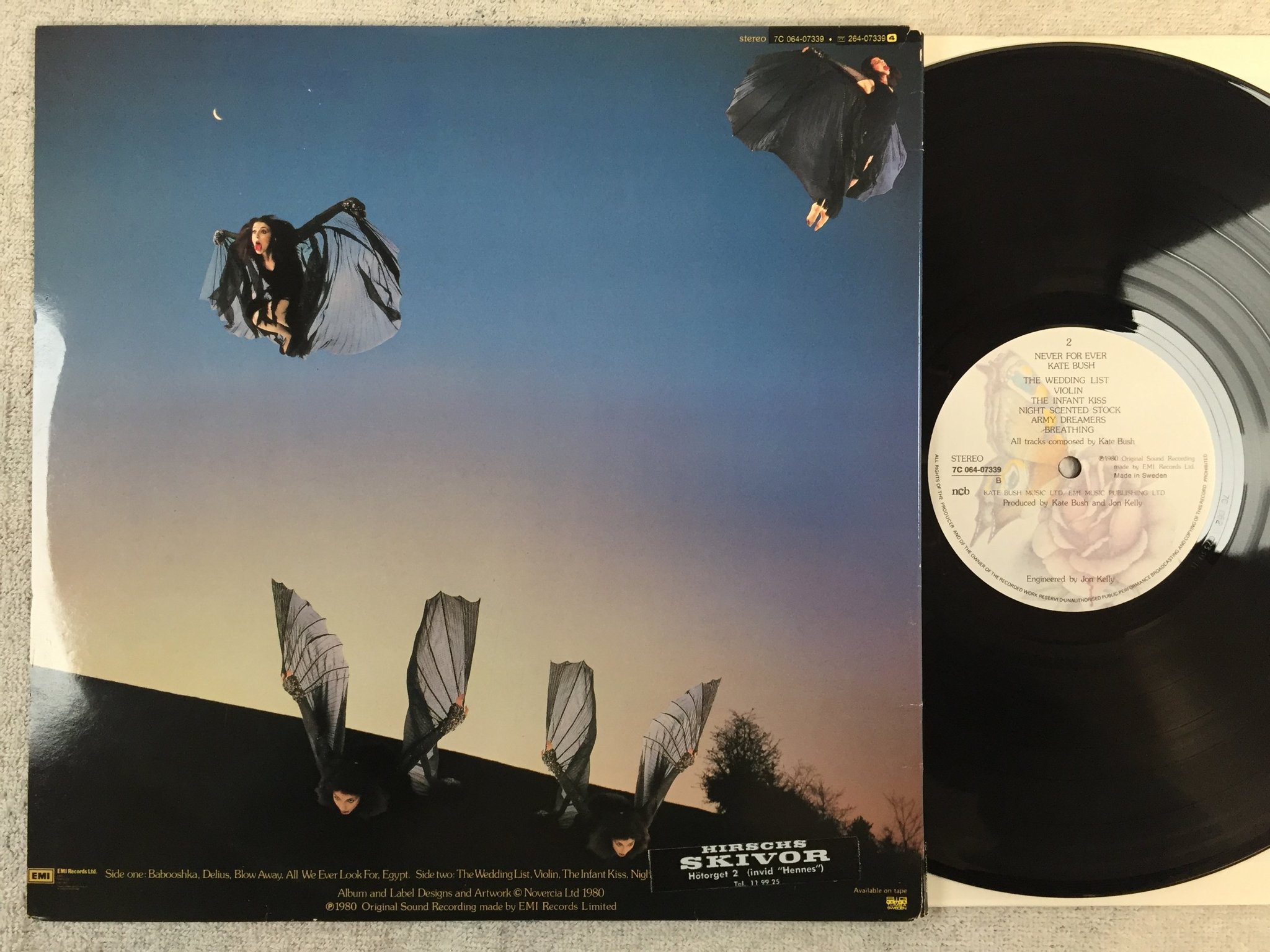 Omslagsbild för skivan KATE BUSH never for ever LP Swe EMI 7C 064-07339 "army dreamers"