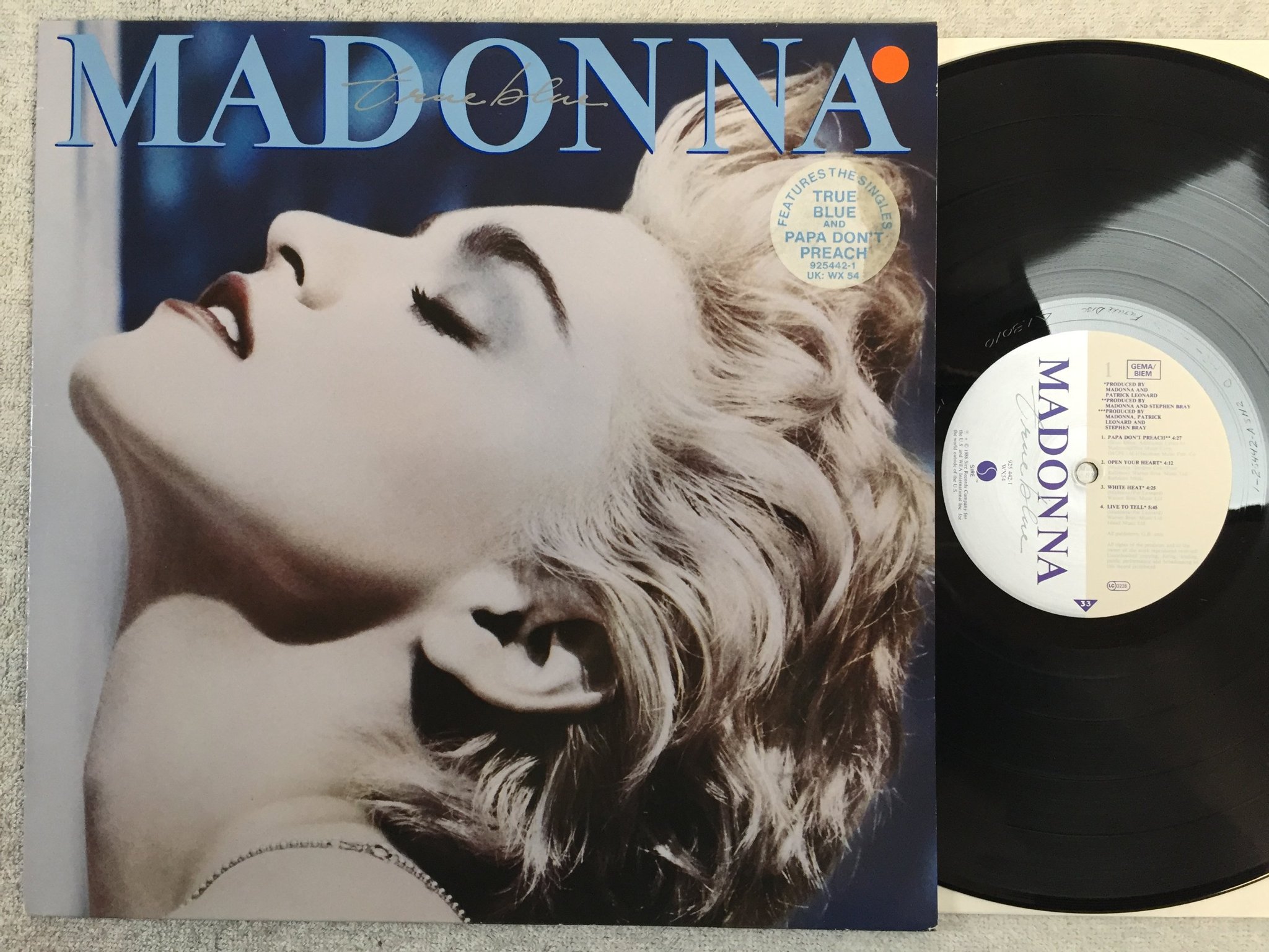 Omslagsbild för skivan MADONNA true blue LP -86 Ger SIRE 925 442-1