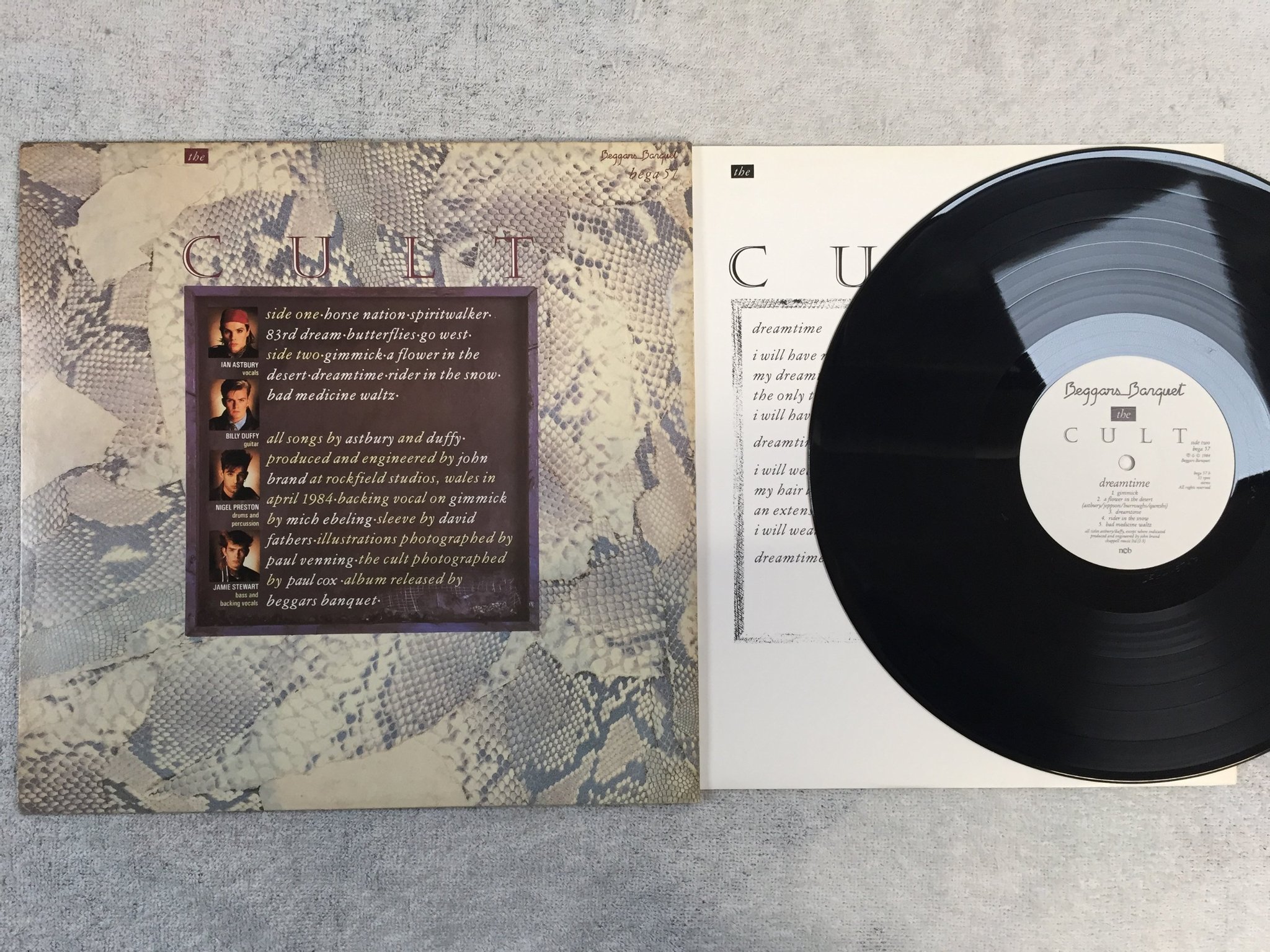 Omslagsbild för skivan THE CULT dreamtime LP -84 ncb BEGGARS BANQUET BEGA 57