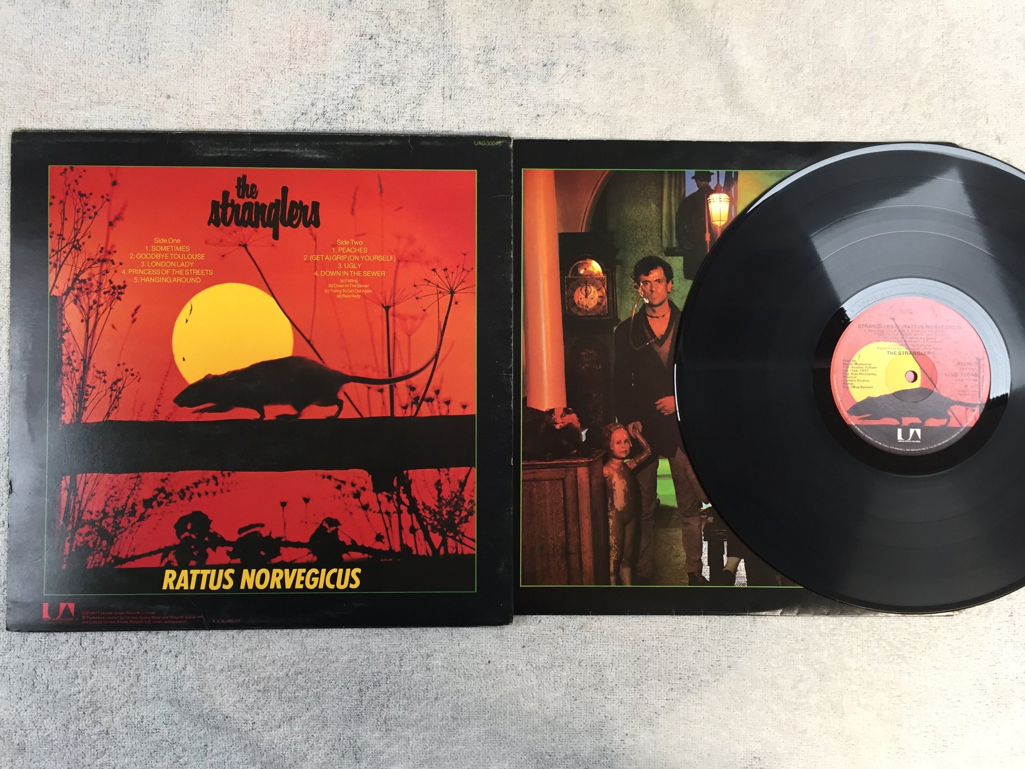 Omslagsbild för skivan THE STRANGLERS IV (rattus norvegicus) LP -77 UK UNITED ARTISTS UAG 30045
