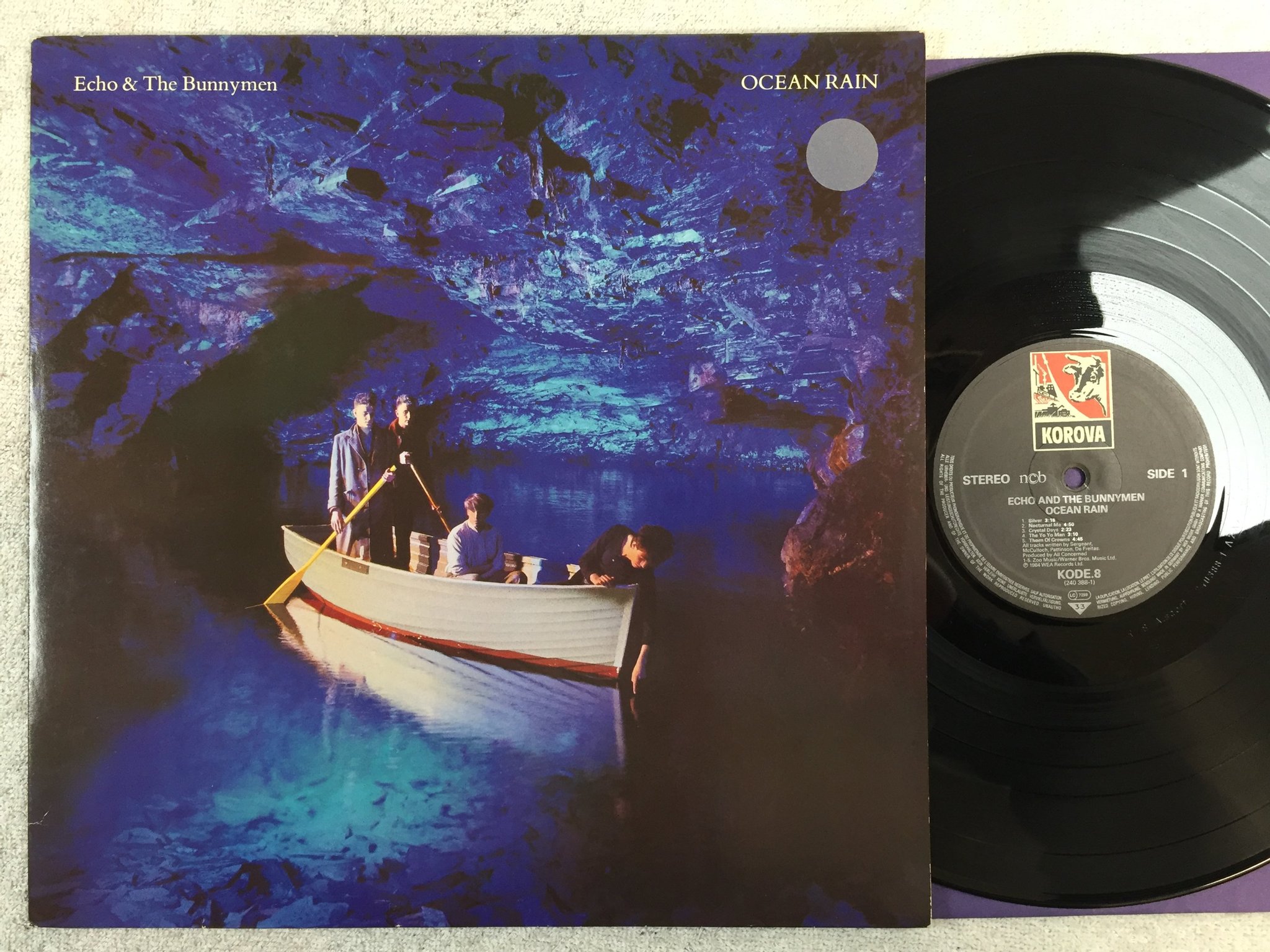 Omslagsbild för skivan ECHO AND THE BUNNYMEN ocean rain LP -84 ncb KOROVA  KODE.8