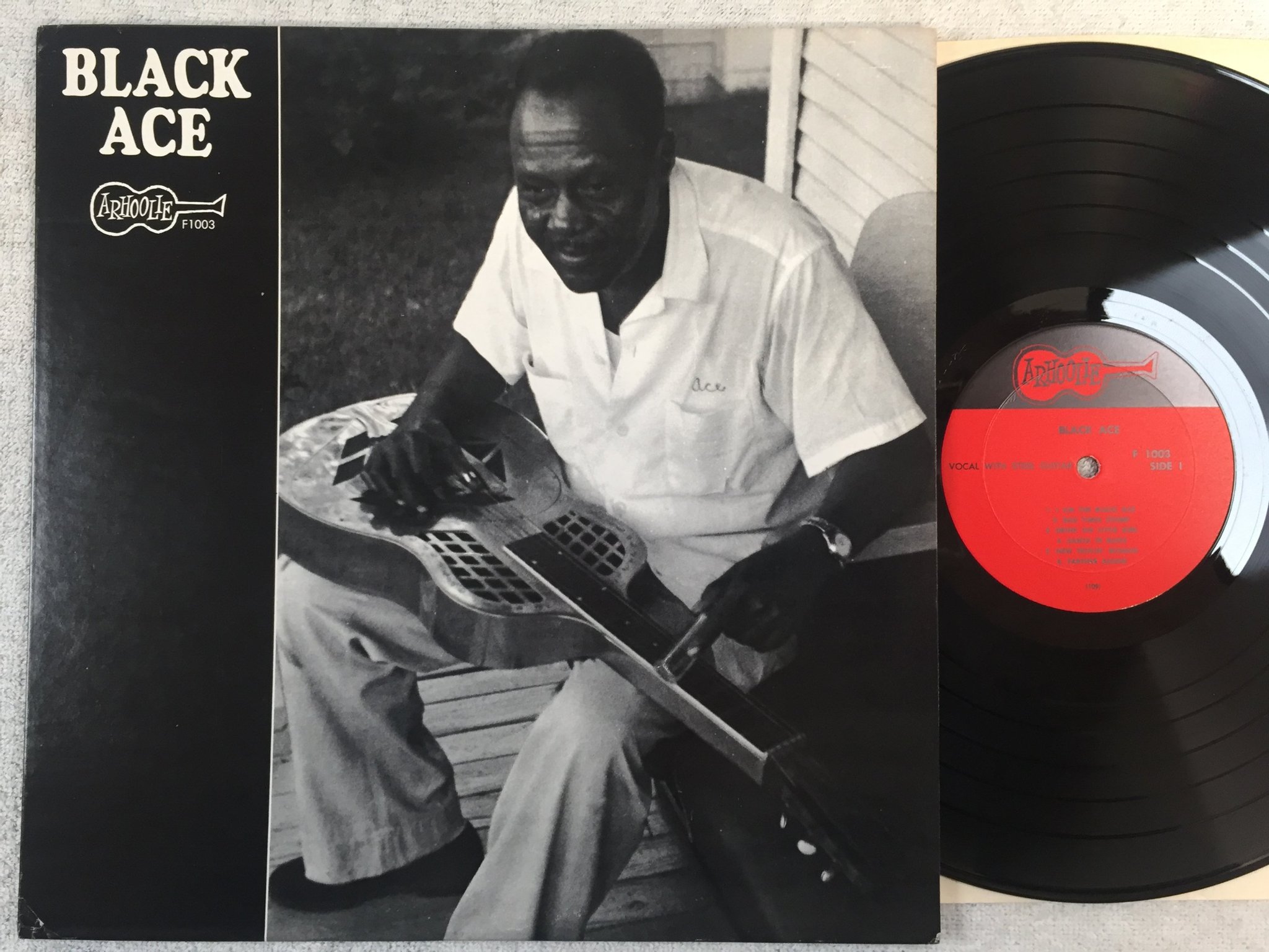 Omslagsbild för skivan BLACK ACE s/t LP US ARHOOLIE F1003 