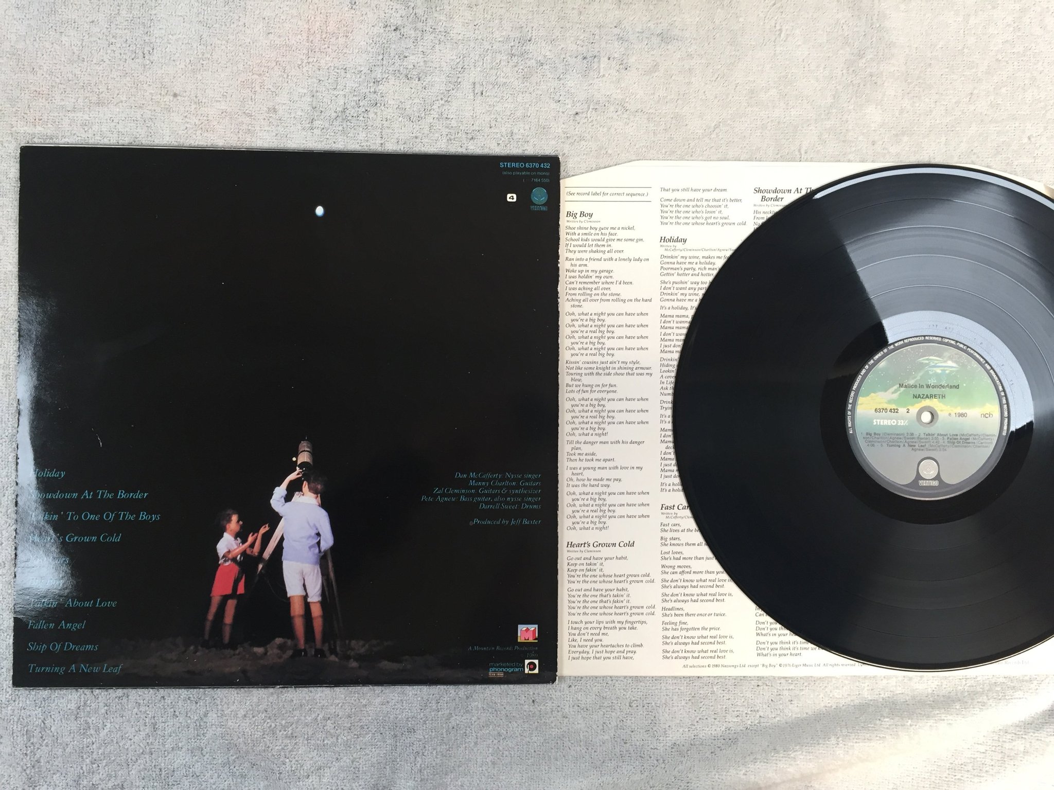 Omslagsbild för skivan NAZARETH malice in wonderland LP -80 ncb VERTIGO 6370432