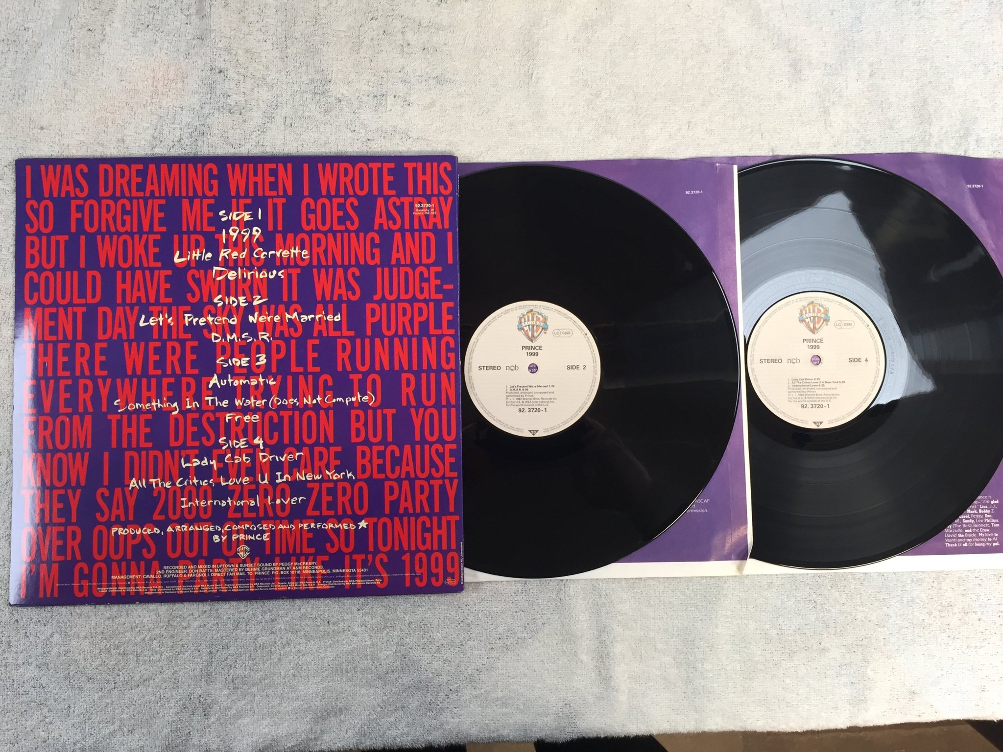 Omslagsbild för skivan PRINCE 1999 2xLP -82 ncb WARNER BROS 923720-1