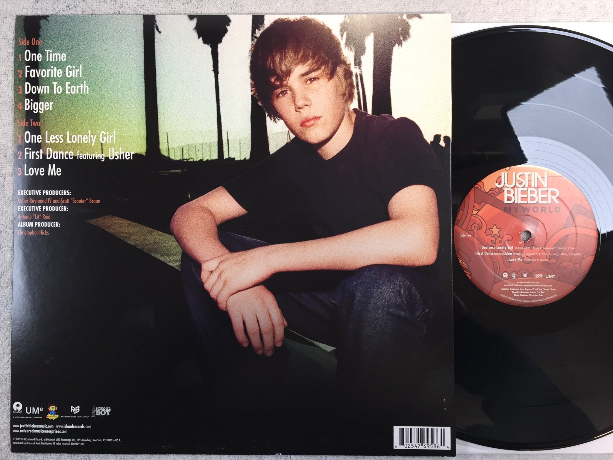 Omslagsbild för skivan JUSTIN BIEBER My World LP 2016 US DEF JAM B0024391-01