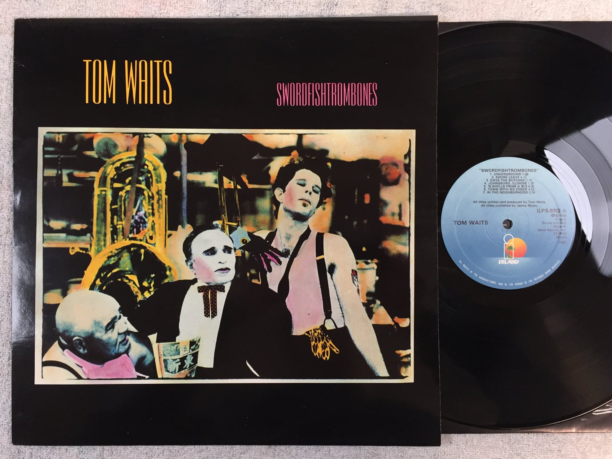 Omslagsbild för skivan TOM WAITS swordfishtrombones LP -83 ncb ISLAND ILPS 9762