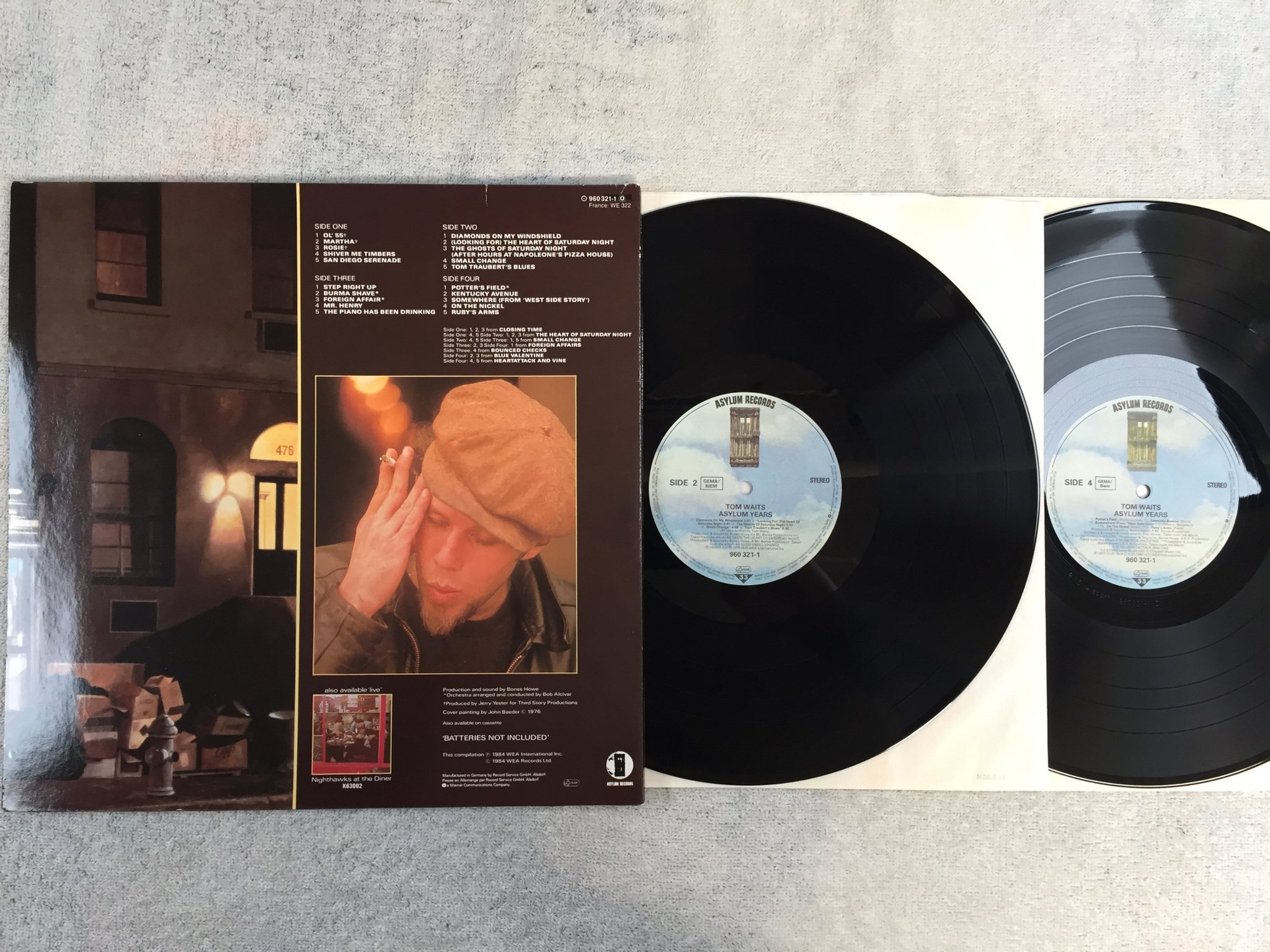 Omslagsbild för skivan TOM WAITS asylum years 2xLP re Ger AYLUM 960321-1