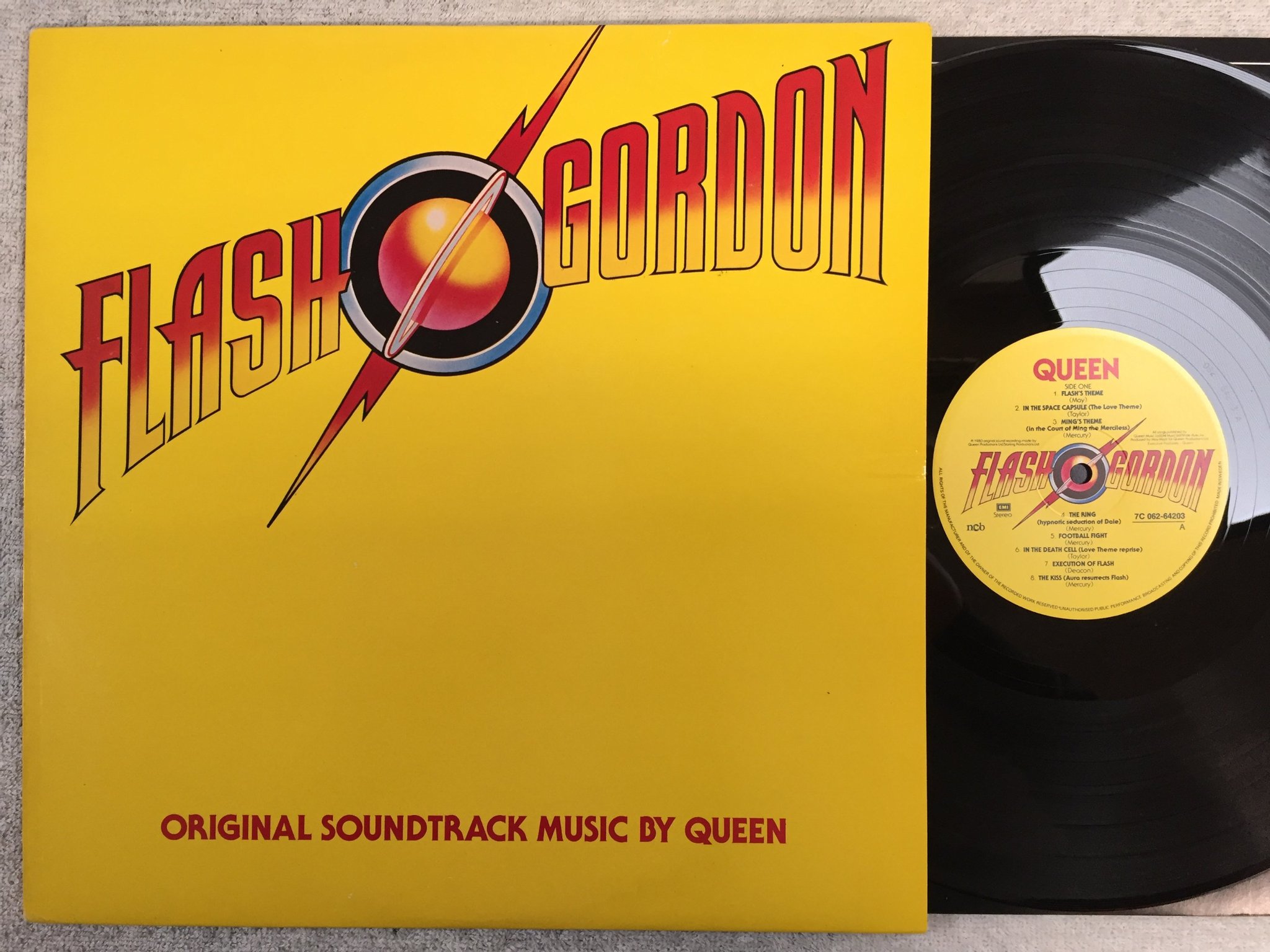 Omslagsbild för skivan QUEEN flash gordon LP -80 ncb EMI 7C 062-64203