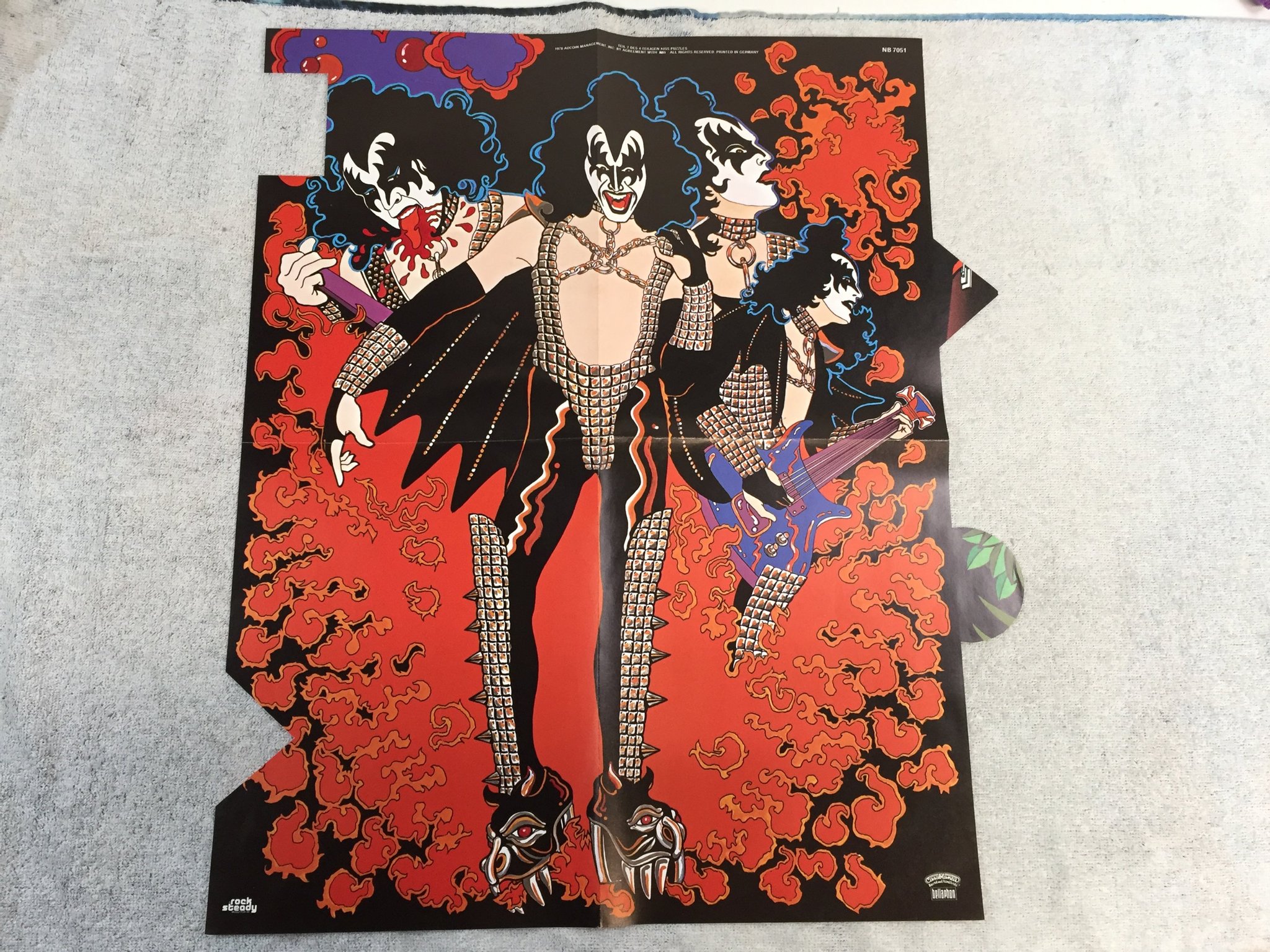 Omslagsbild för skivan KISS / GENE SIMMONS s/t LP -78 ncb CASABLANCA NBLP 7120 w/ poster