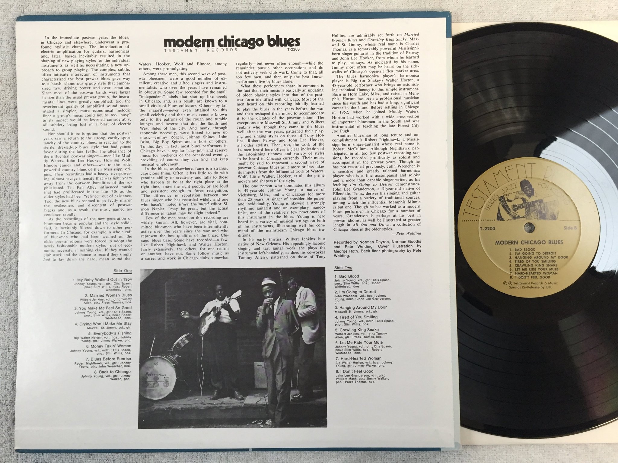 Omslagsbild för skivan V/A modern Chicago blues LP TESTAMENT T-2203