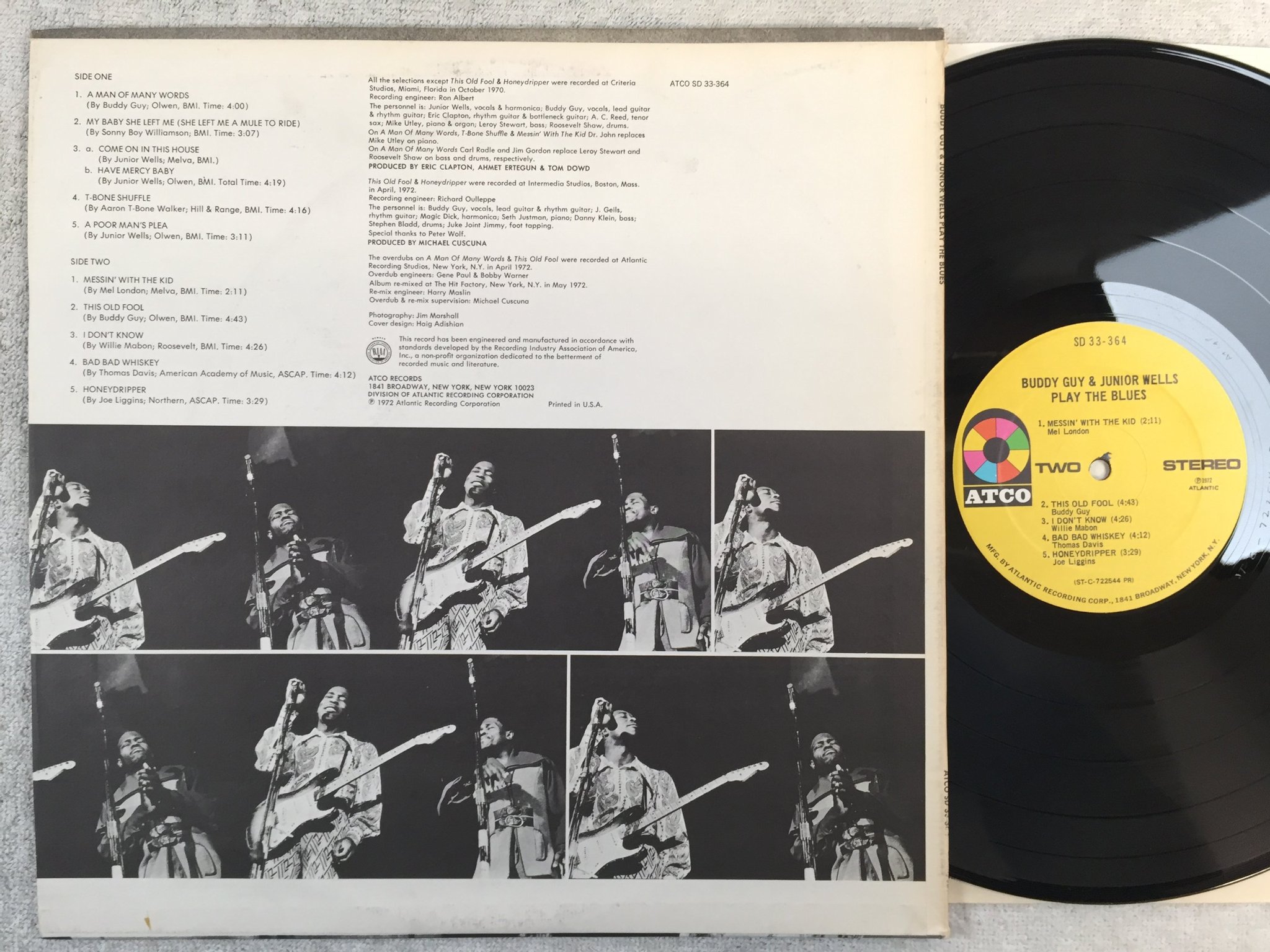 Omslagsbild för skivan BUDDY GUY & JUNIOR WELLS play the blues LP -72 US ATCO SD 33-364 