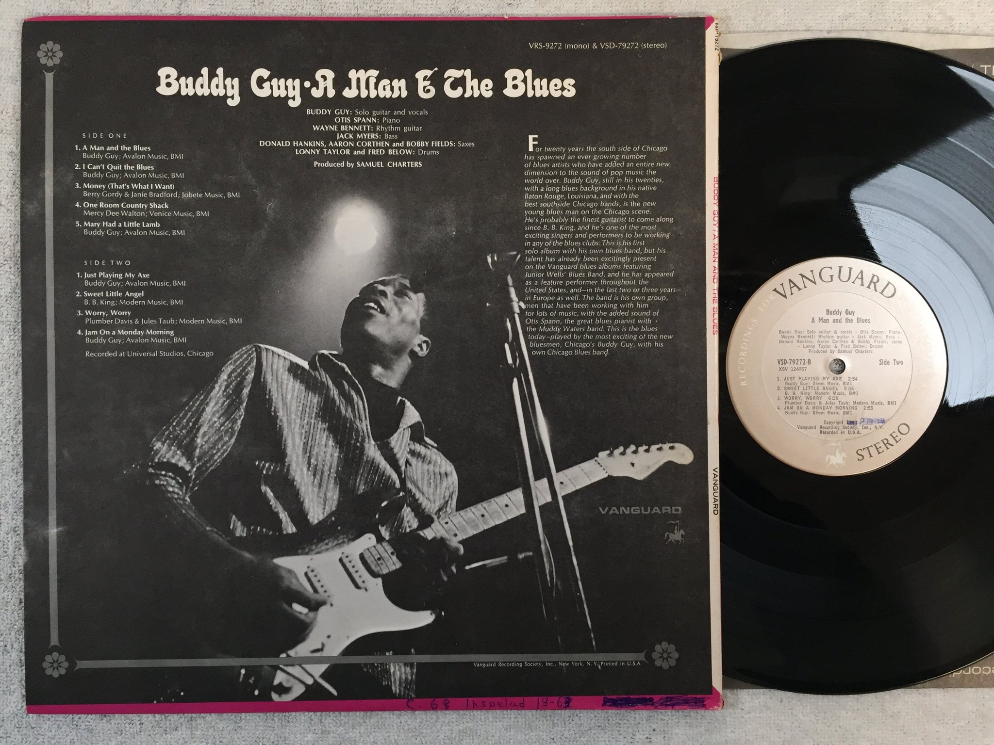 Omslagsbild för skivan BUDDY GUY a man and the blues LP US VANGUARD VSD-79272