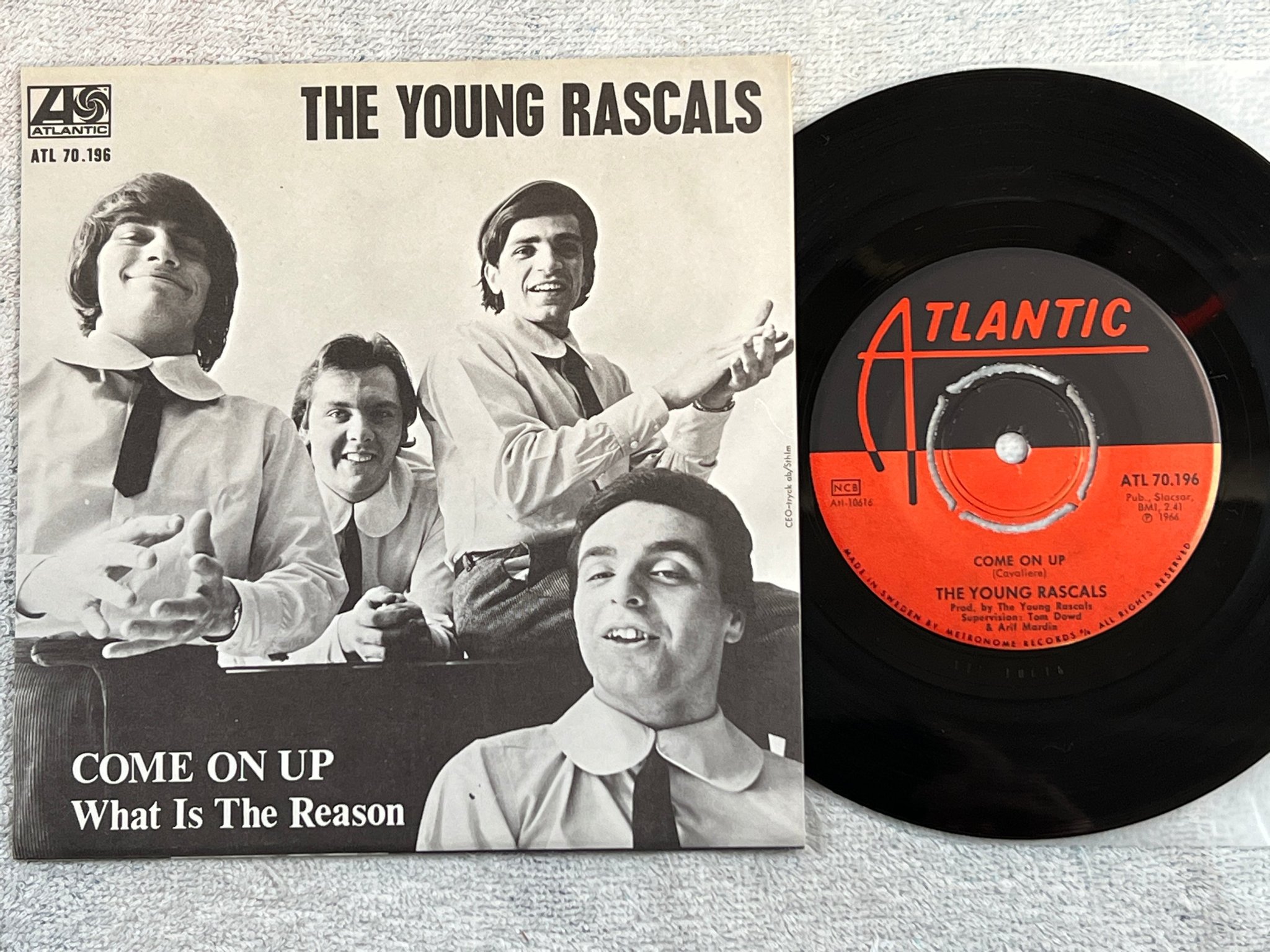Omslagsbild för skivan THE YOUNG RASCALS come on up 7”single -66   ATLANTIC ATL 70.196 