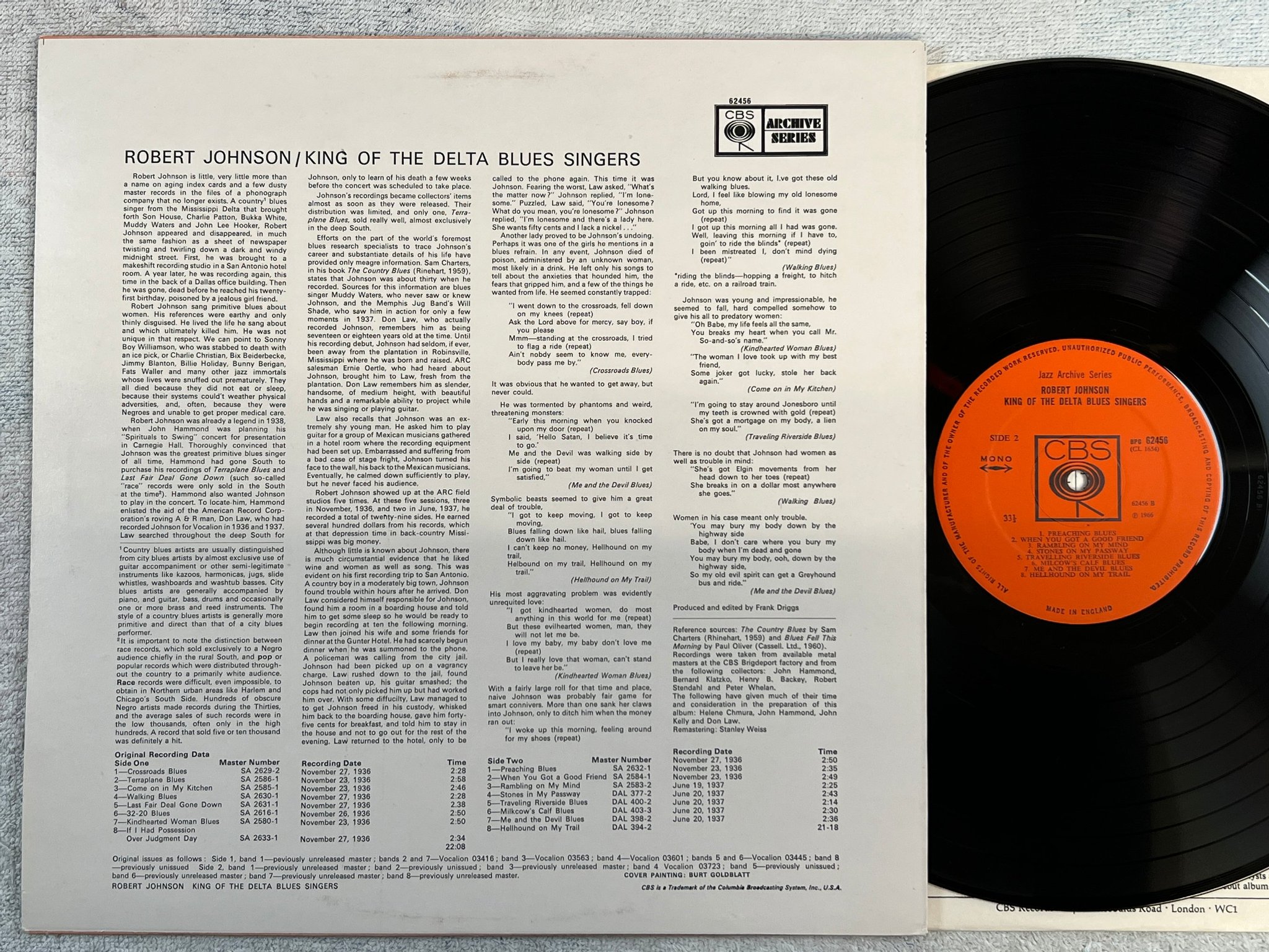 Omslagsbild för skivan ROBERT JOHNSON king of the delta blues singers LP -66 UK CBS BPG 62456