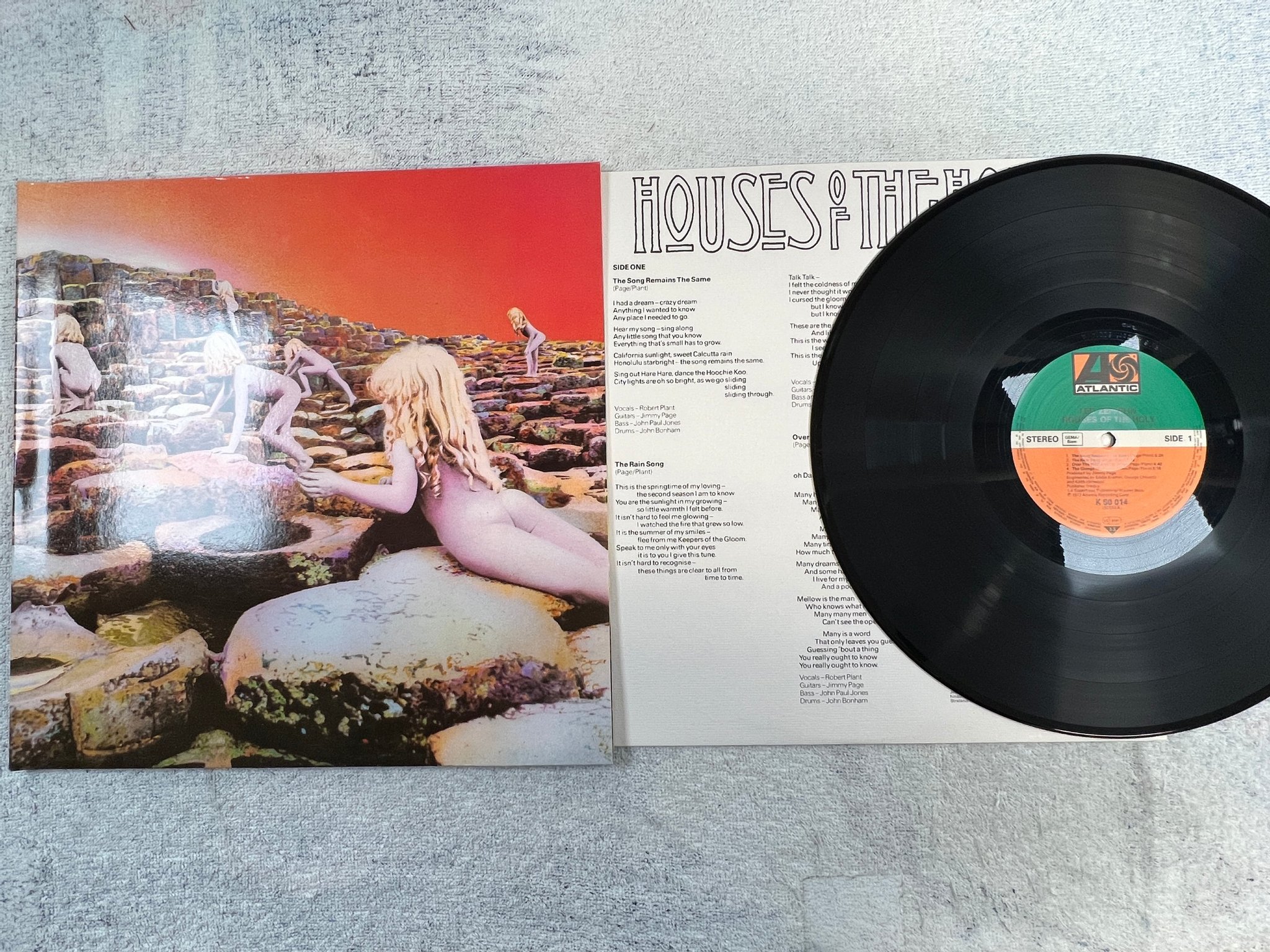 Omslagsbild för skivan LED ZEPPELIN houses of the holy LP Ger ATLANTIC K 50 014