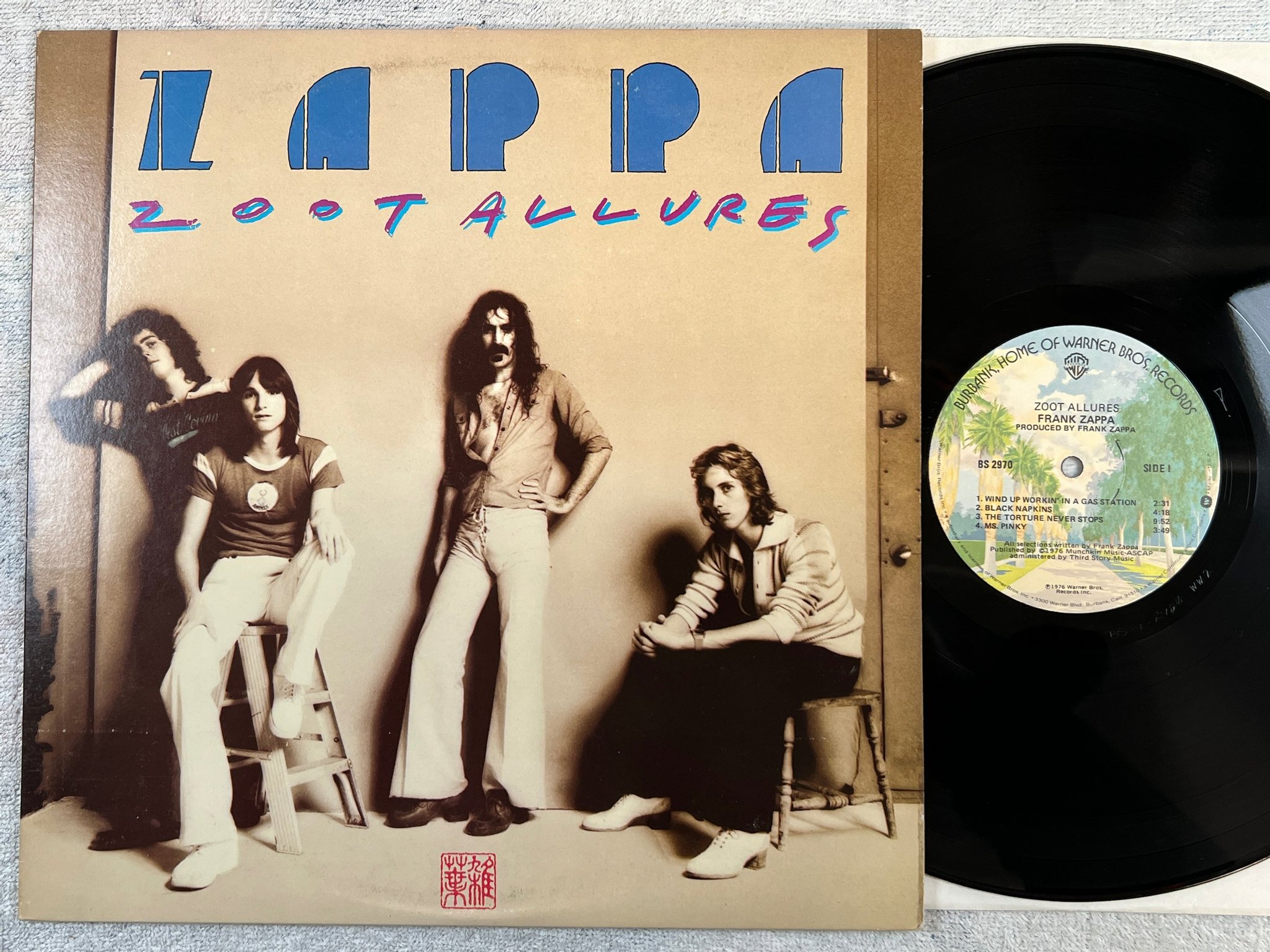 Omslagsbild för skivan FRANK ZAPPA zoot allures LP -76 US WARNER BROS BS 2970
