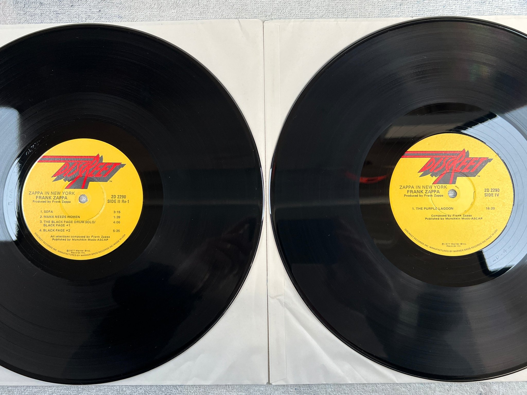 Omslagsbild för skivan FRANK ZAPPA Zappa in New York LP -77 US DISCREET 2D 2290