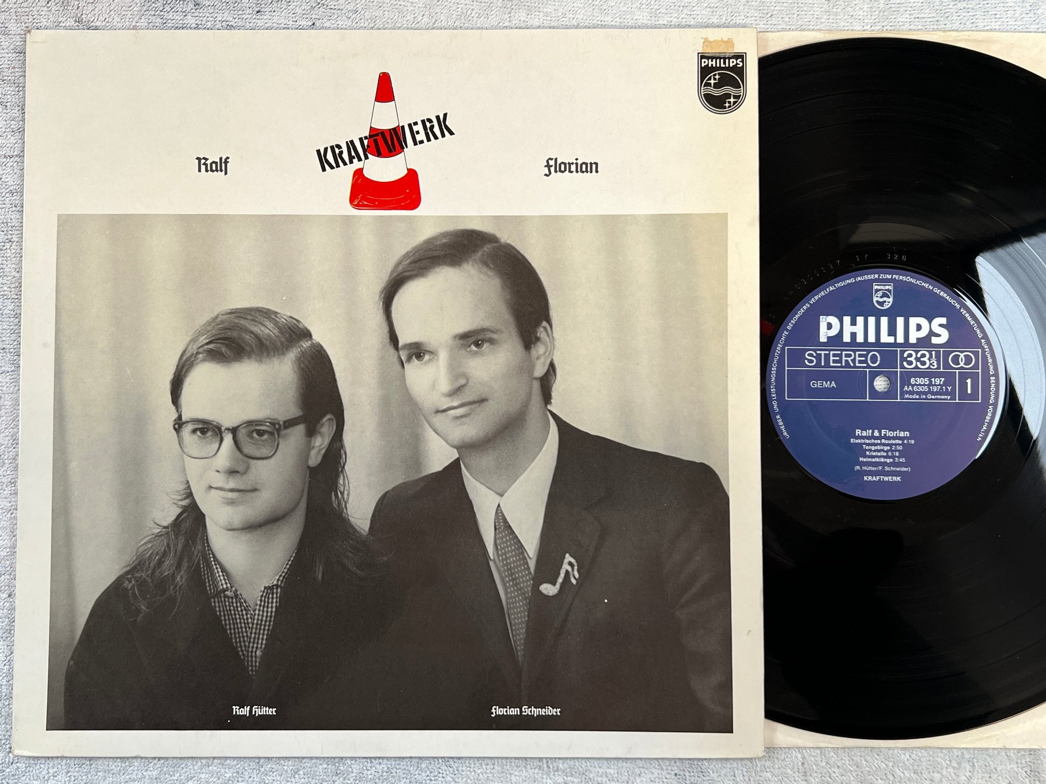 Omslagsbild för skivan KRAFTWERK Ralf & Florian LP re -75 Ger PHILIPS 6305 197 Electronic ** RARE **