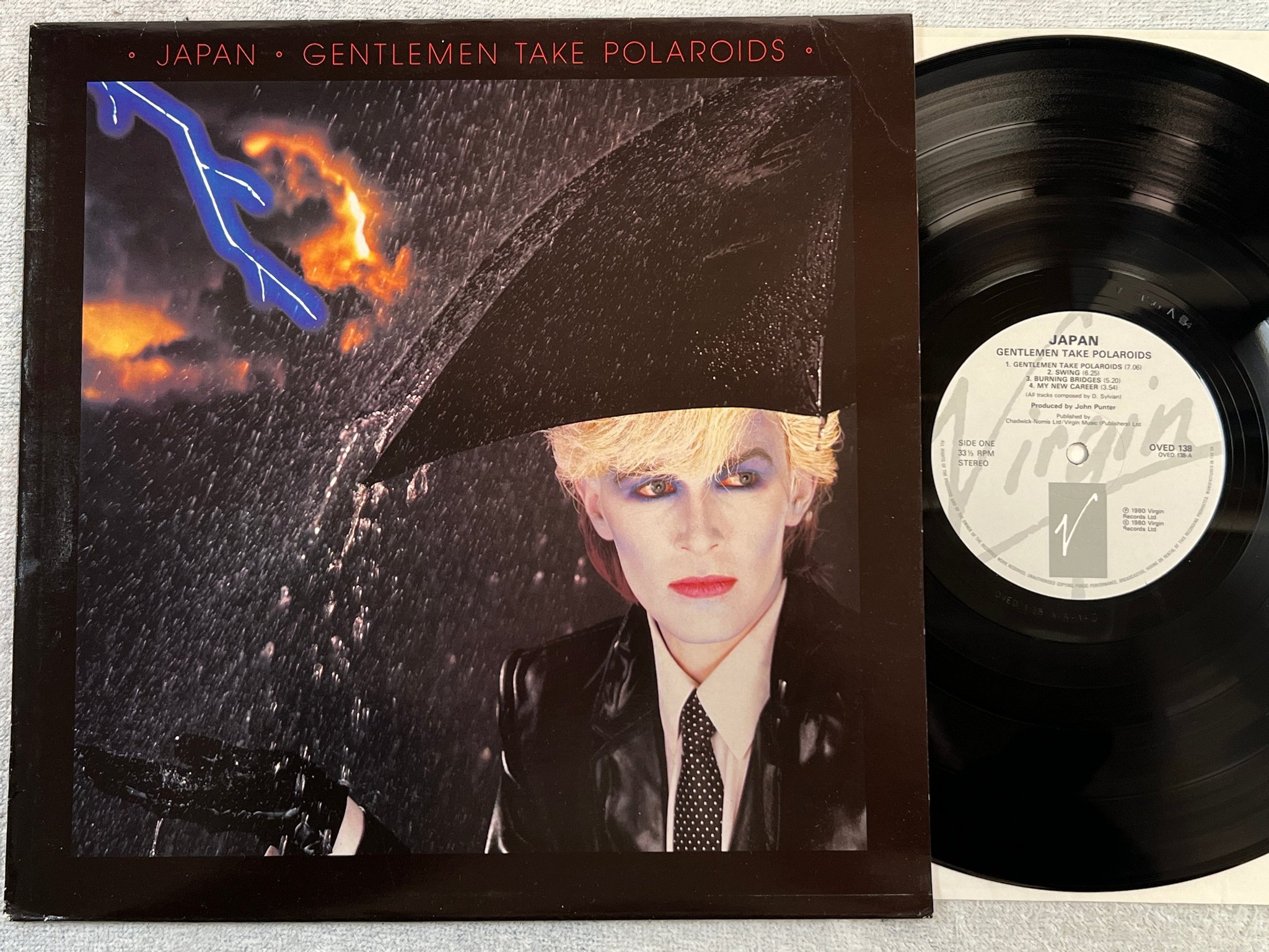 Omslagsbild för skivan JAPAN gentlemen take polaroids  LP -80 UK VIRGIN OVED 138