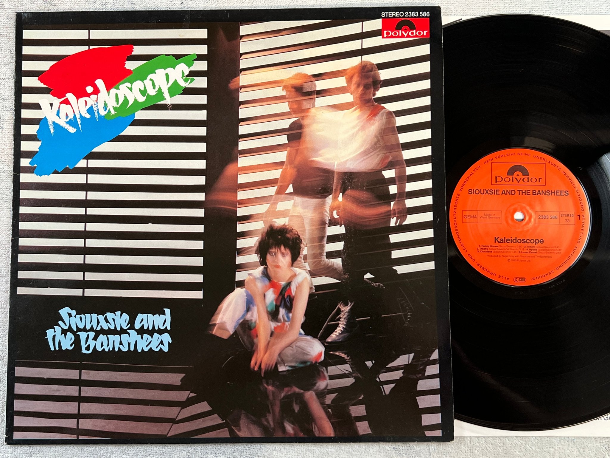 Omslagsbild för skivan SIOUSXIE & THE BANSHEES kaleidoscope LP -80 Ger POLYDOR 2383 586