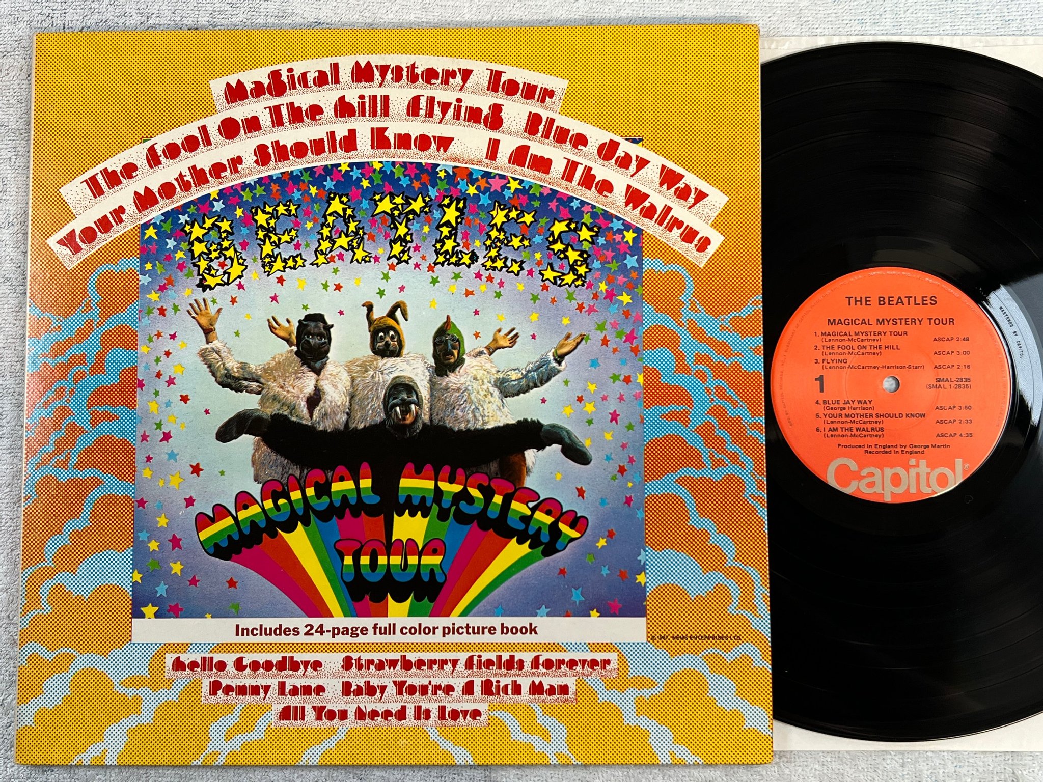 Omslagsbild för skivan THE BEATLES magical mystery tour LP re US CAPITAL SMAS-2835