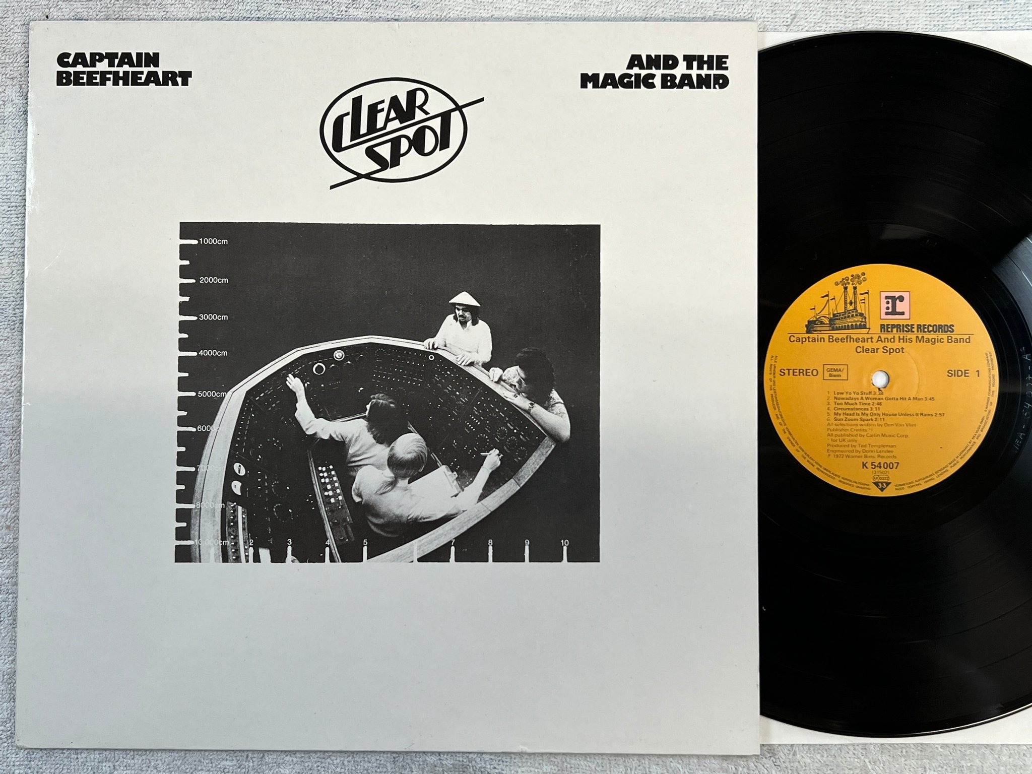 Omslagsbild för skivan CAPTAIN BEEFHEART & HIS MAGIC BAND clear spot LP re Ger REPRISE K 54007