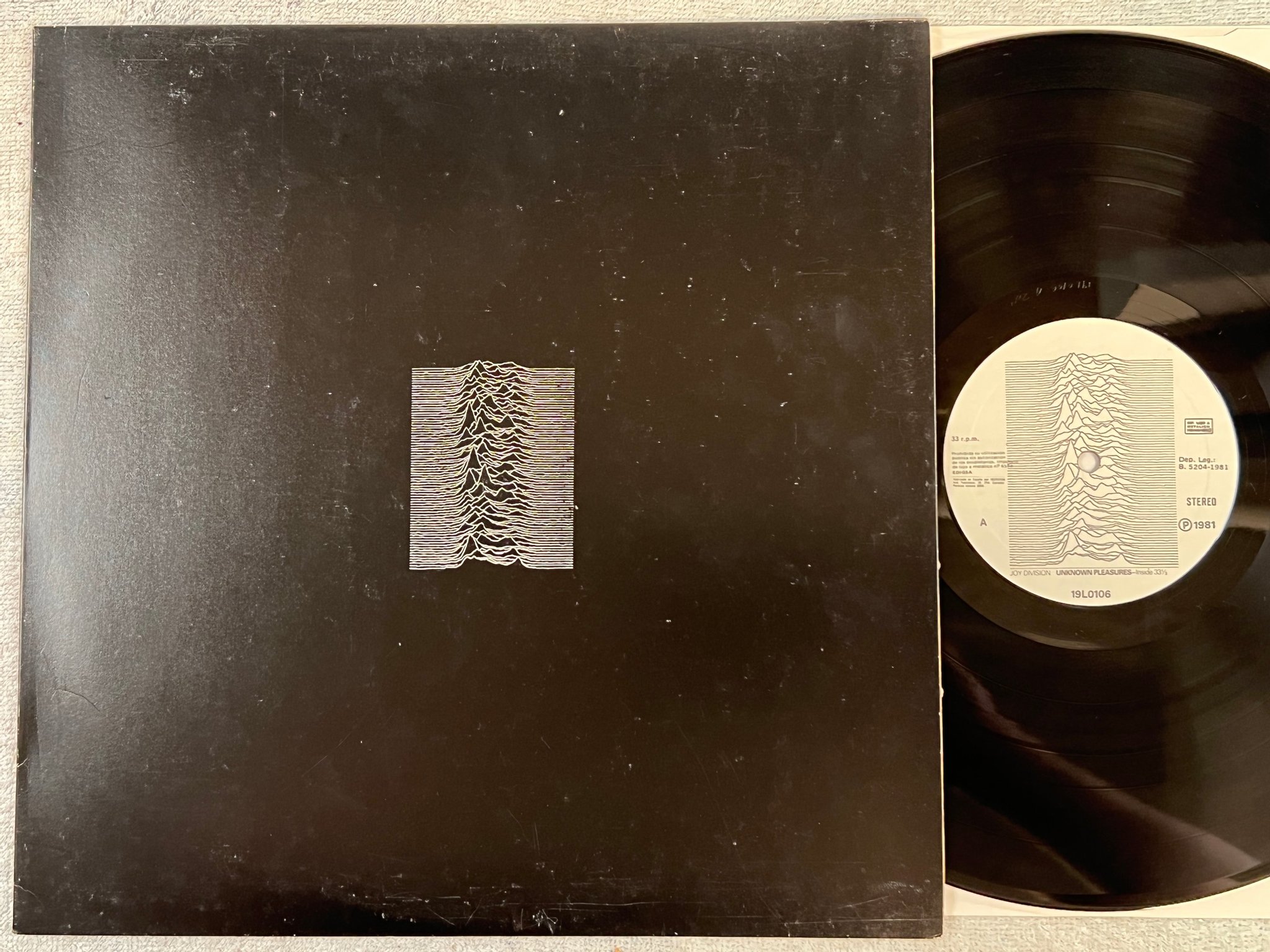 Omslagsbild för skivan JOY DIVISION unknown pleasure LP re Spain FACTORY 19L0106