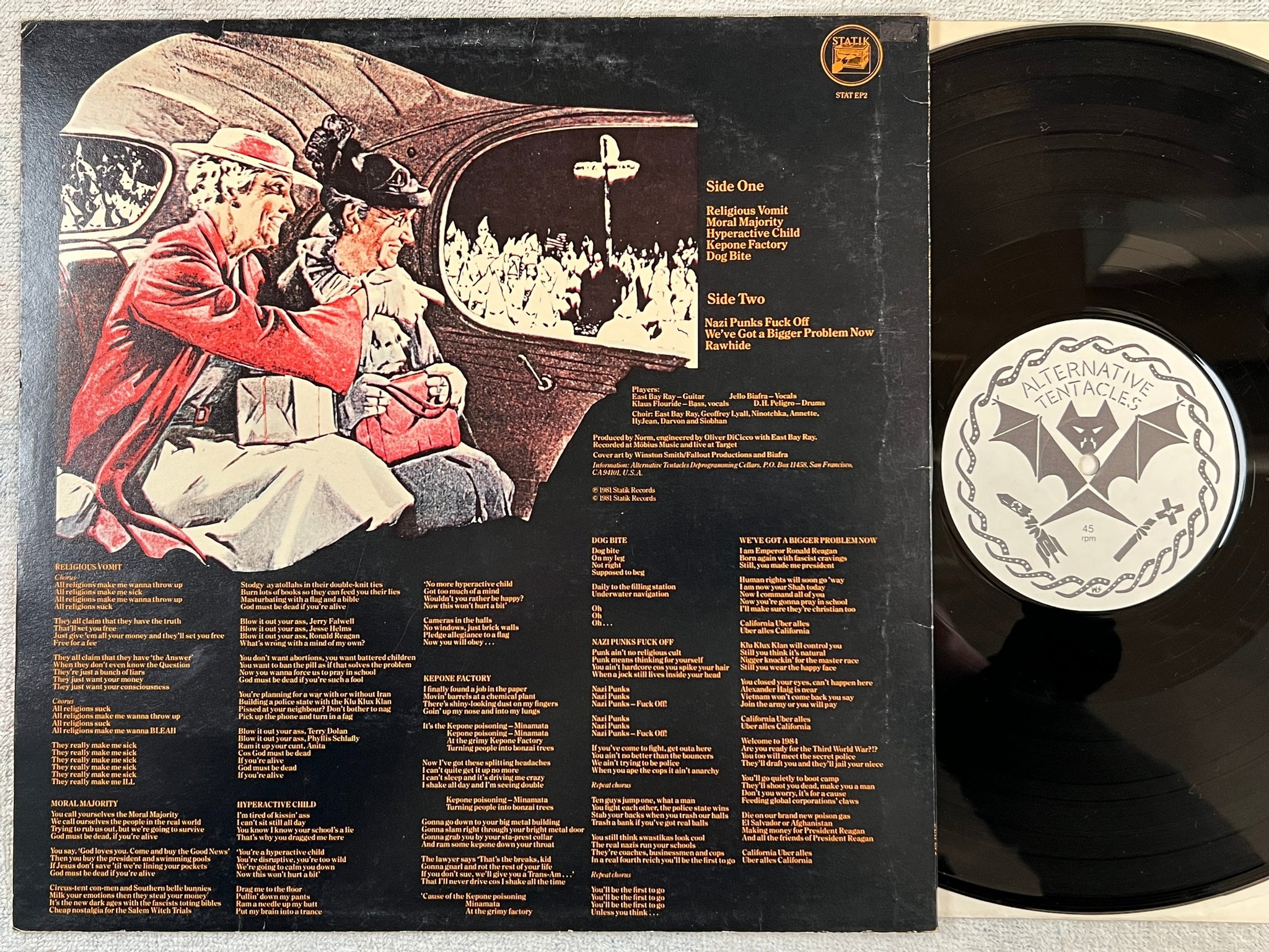 Omslagsbild för skivan DEAD KENNEDYS in God we trust inc LP NCB STATIK STAT EP2