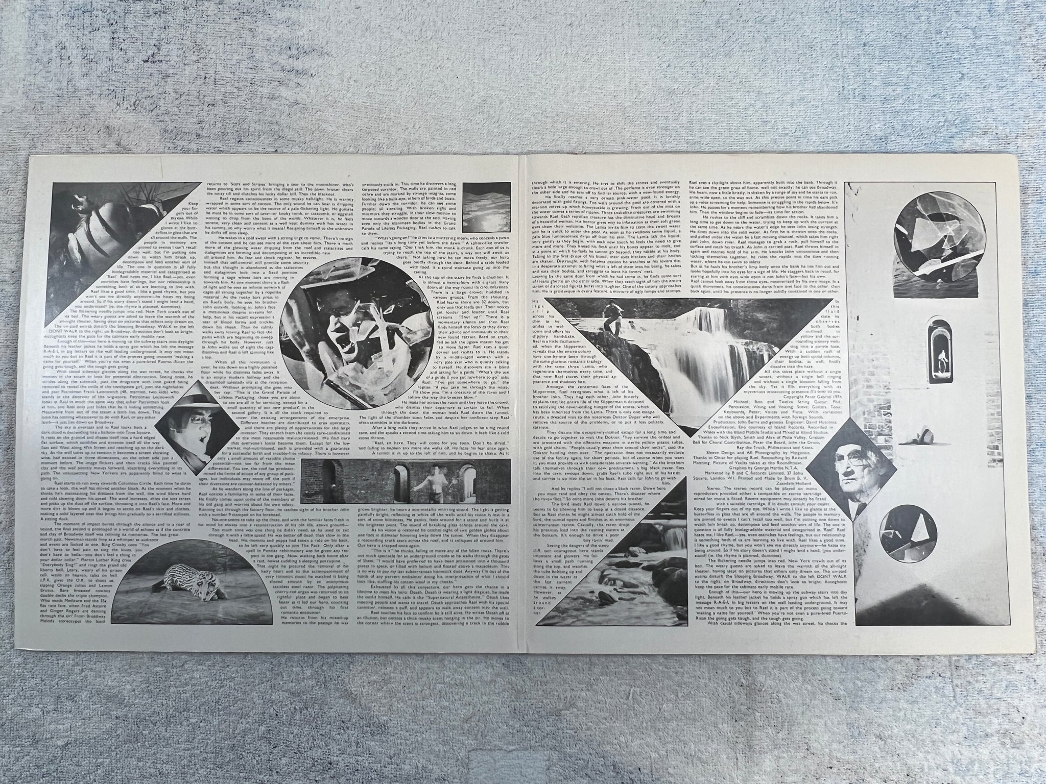 Omslagsbild för skivan GENESIS the lamb lies down on Broadway 2xLP -74 THE FAMOUS CHARISMA LABEL CGS 10