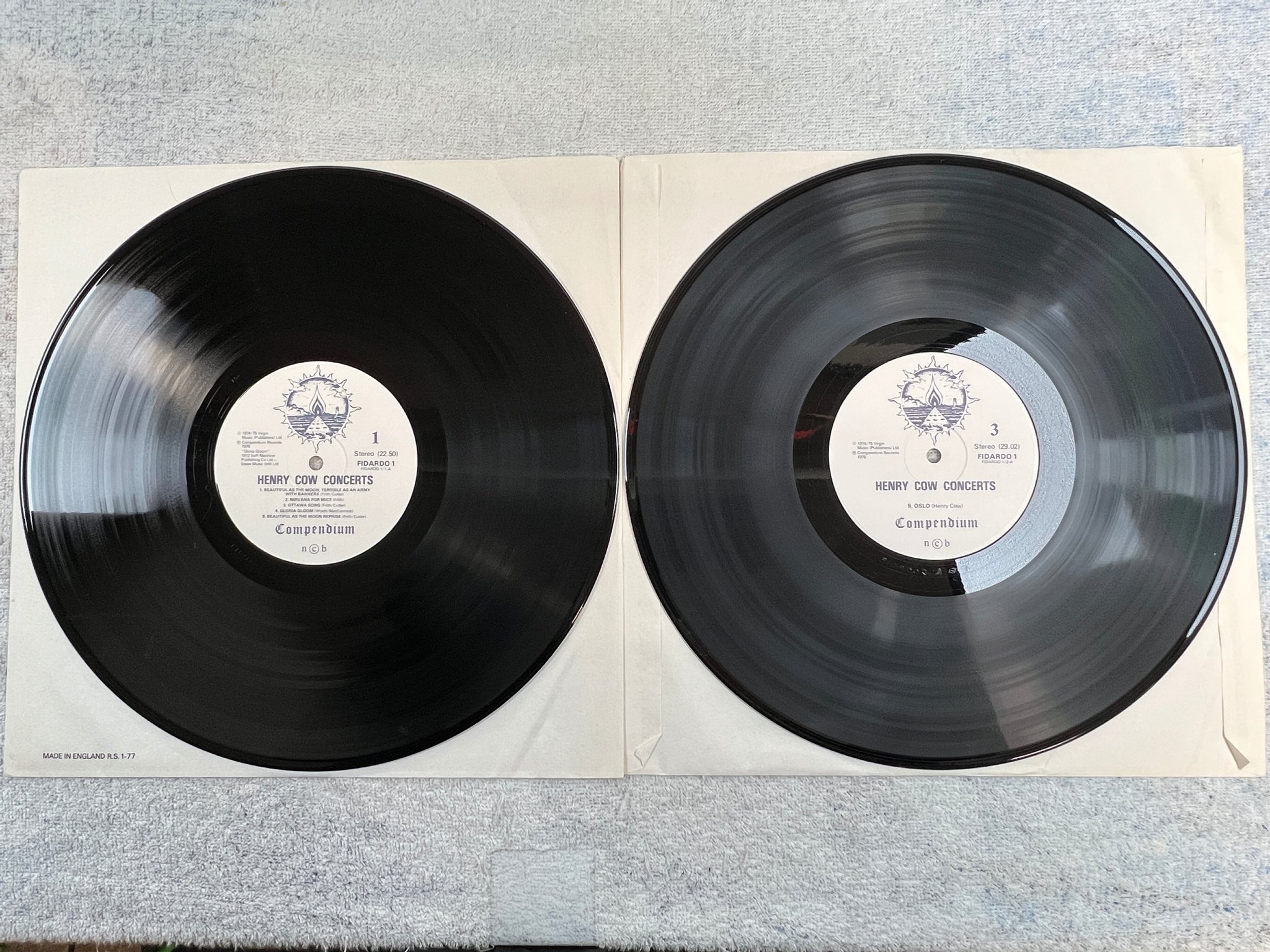 Omslagsbild för skivan HENRY COW concerts 2xLP -76 ncb COMPENDIUM FIDARDO 1  art rock