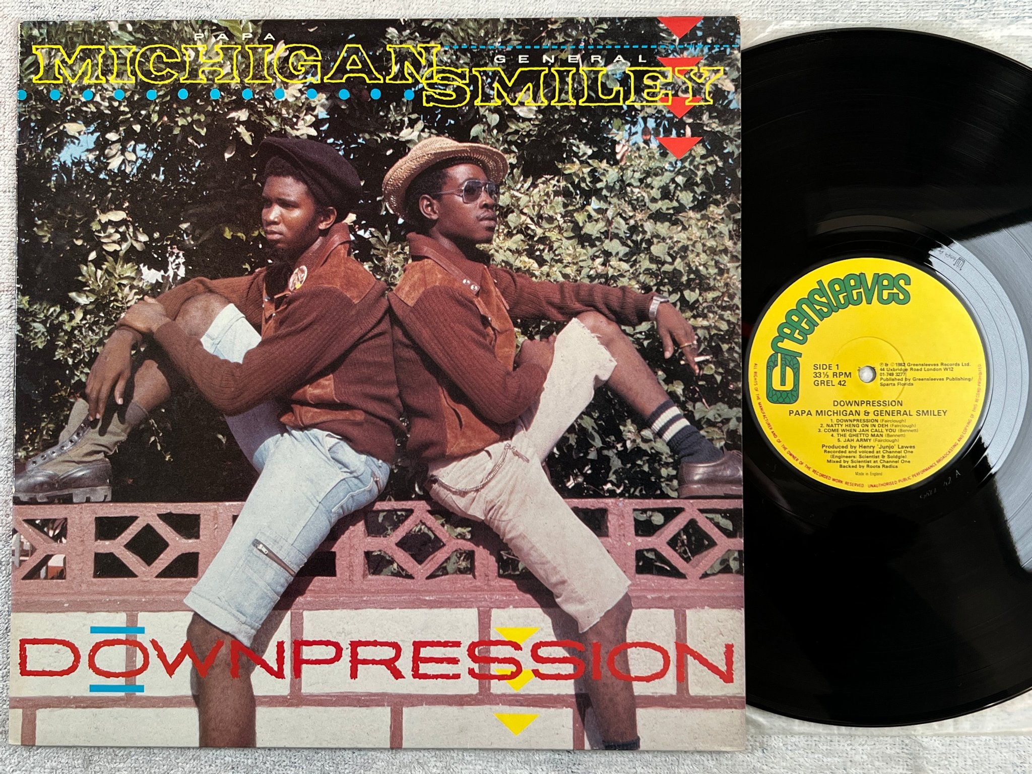 Omslagsbild för skivan PAPA MICHIGAN & GENERAL SMILEY downpression LP -82 UK GREENSLEEVES GREL 42