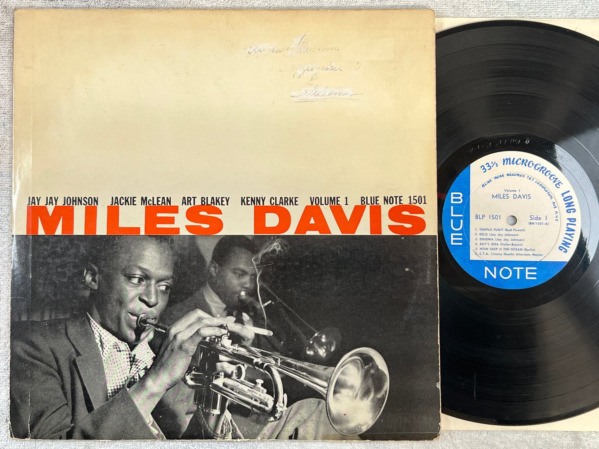 Omslagsbild för skivan MILES DAVIS vol 1 LP -55 BLUE NOTE BLP 1501 Lexington