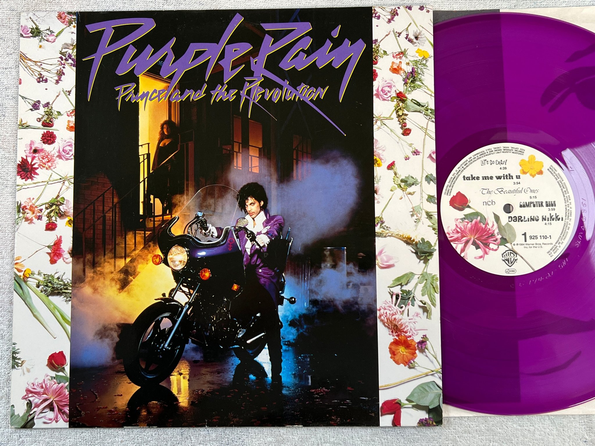 Omslagsbild för skivan PRINCE purple rain LP -84 ncb WARNER BROS 925 110-1 ** purple vinyl **