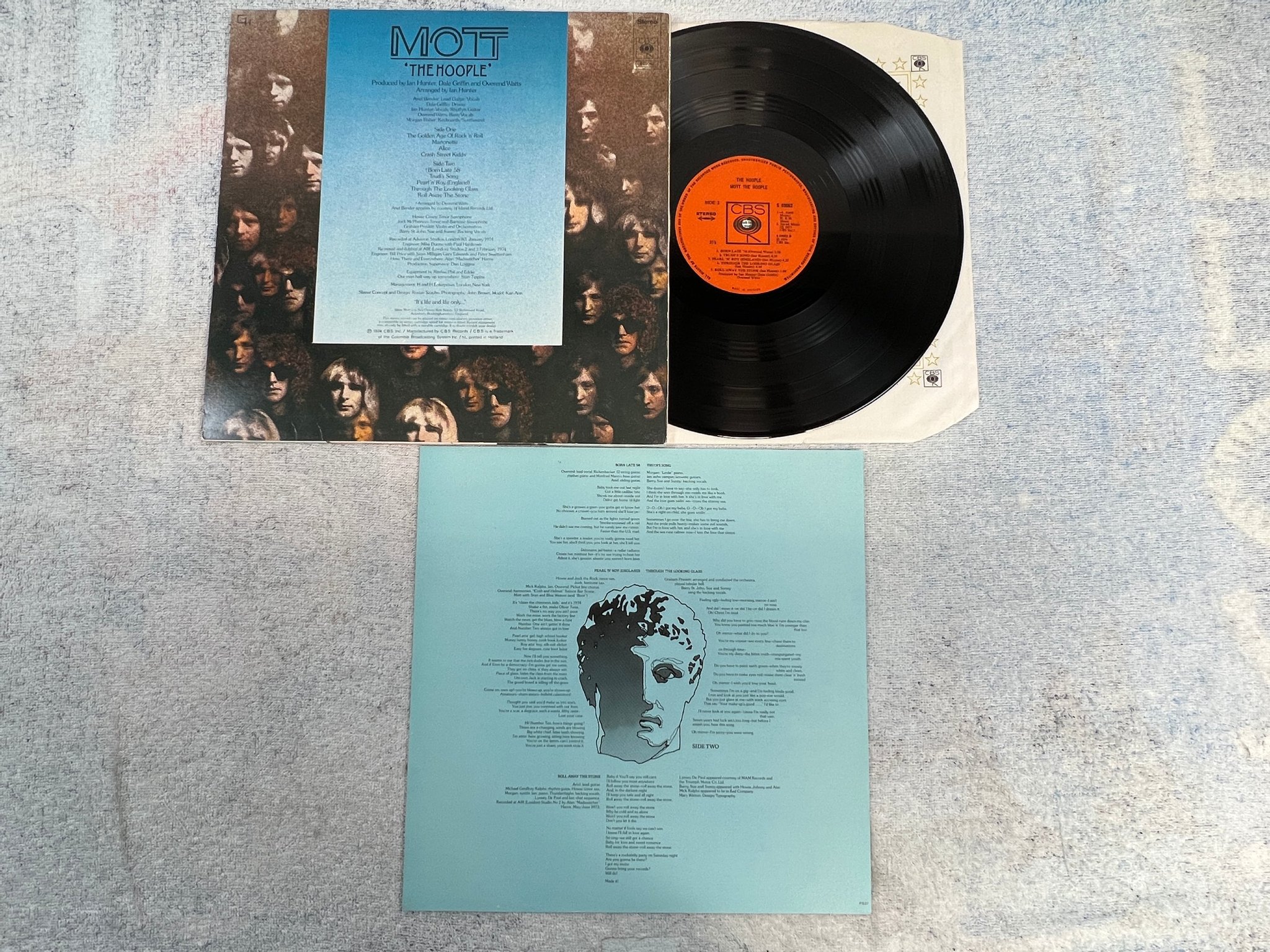 Omslagsbild för skivan MOTT THE HOOPLE the hoople LP -74 Hol CBS S 69062