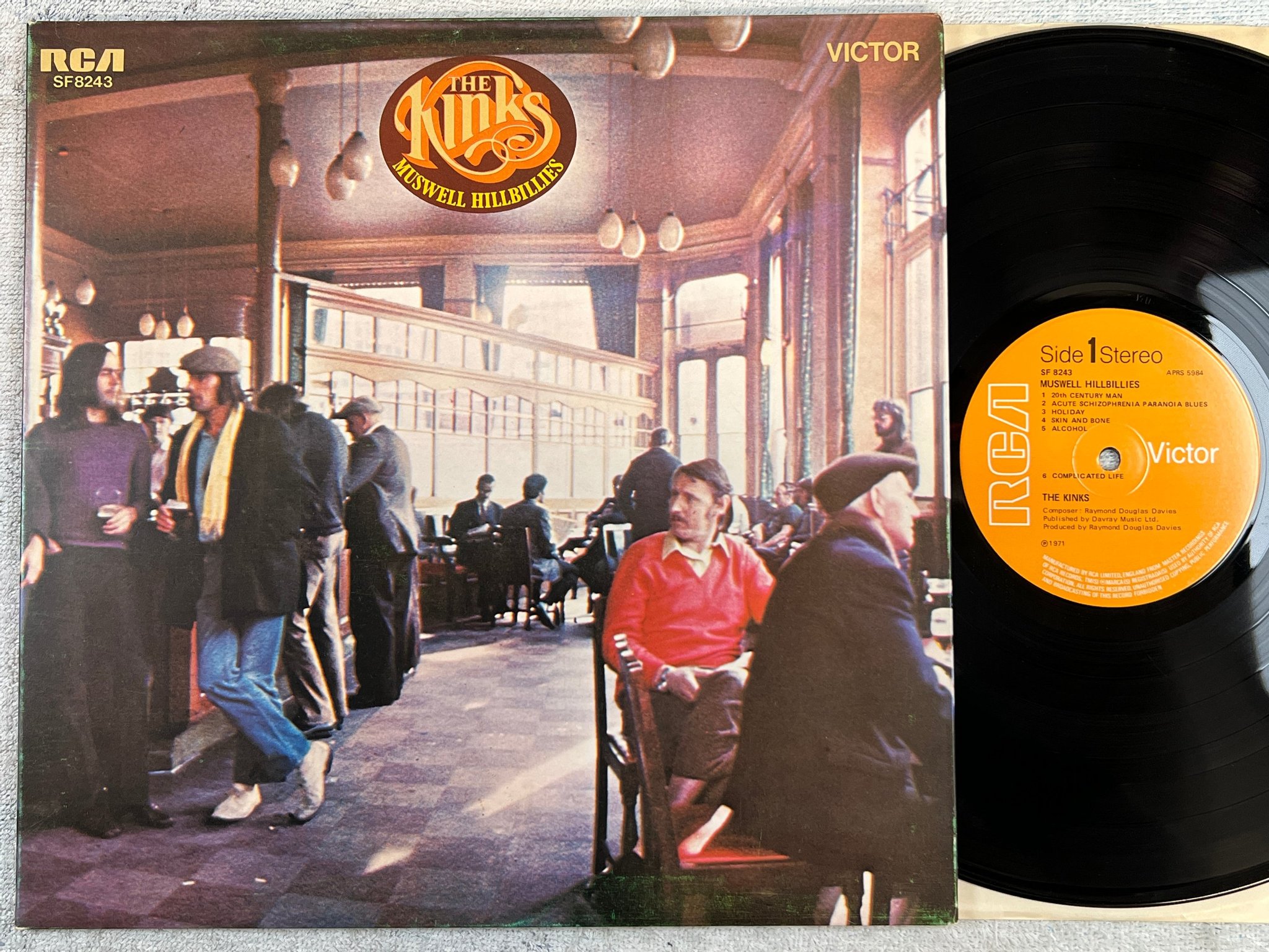 Omslagsbild för skivan THE KINKS nushwell hillbillies LP -71 UK RCA SF 8243